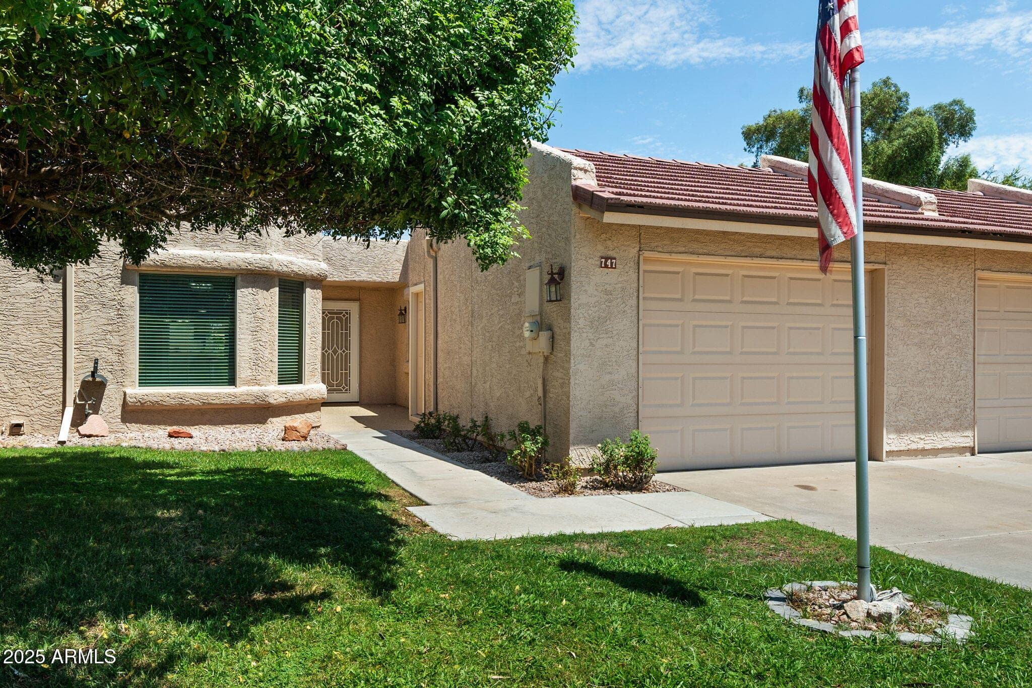 747 S Arrowwood Way — photo 1