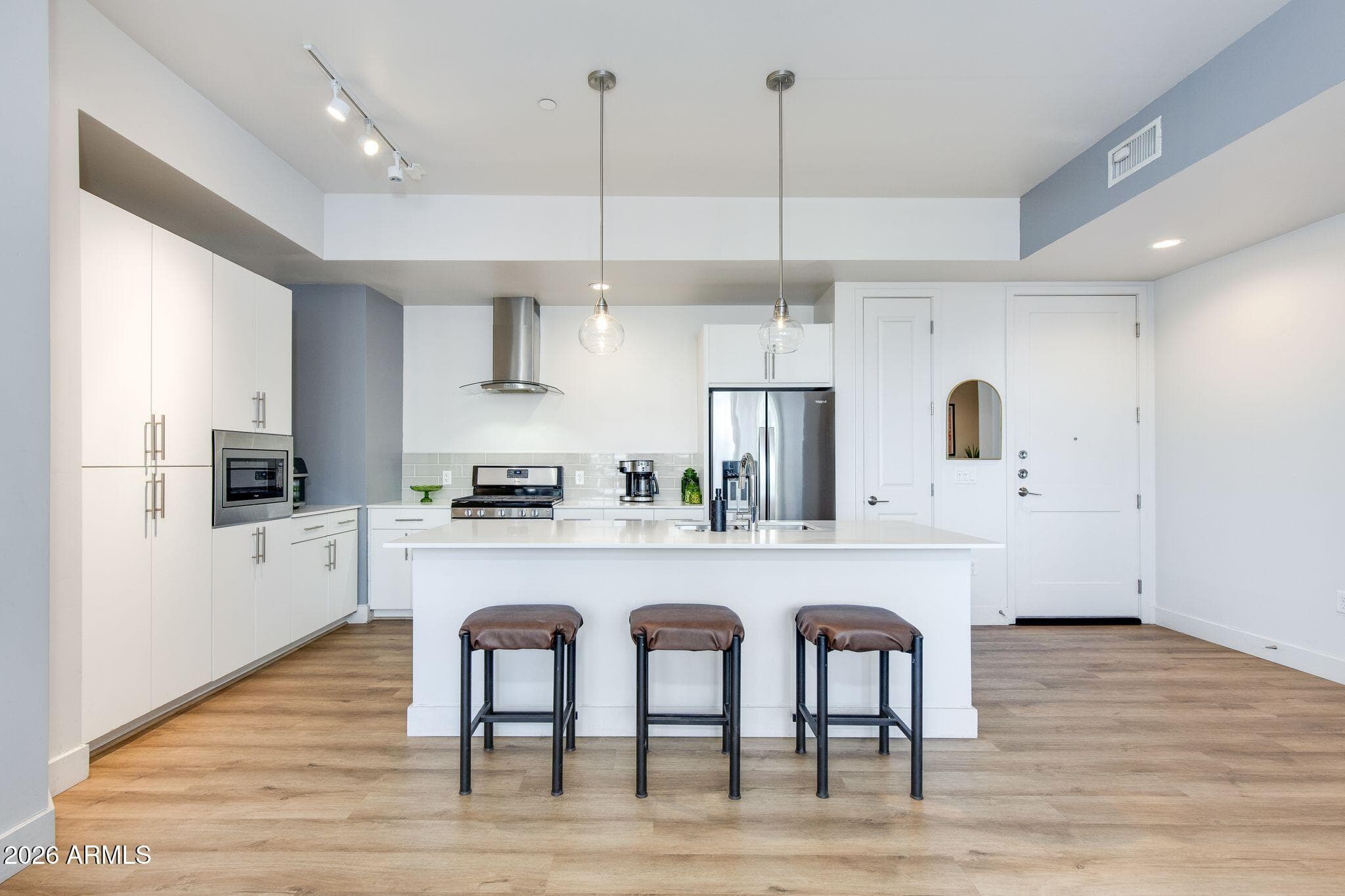 3131 N Central Ave 5002 — photo 1