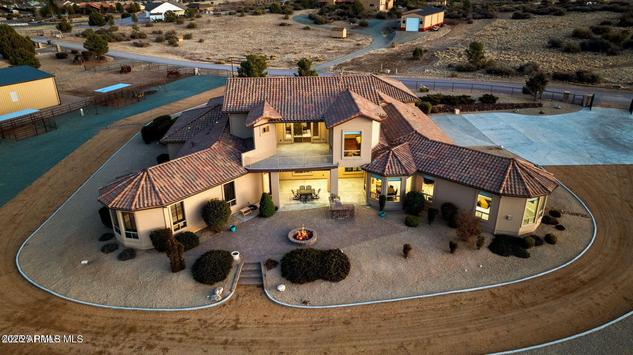4140 W Chuckwalla Rd — photo 1