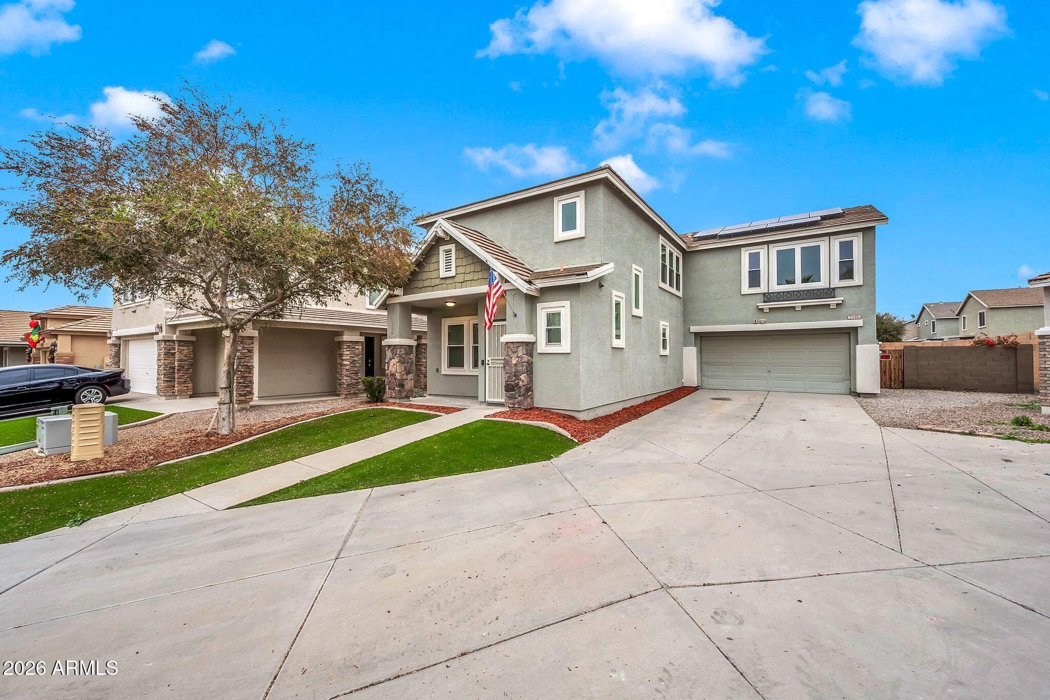 7245 S 41st Dr — photo 2