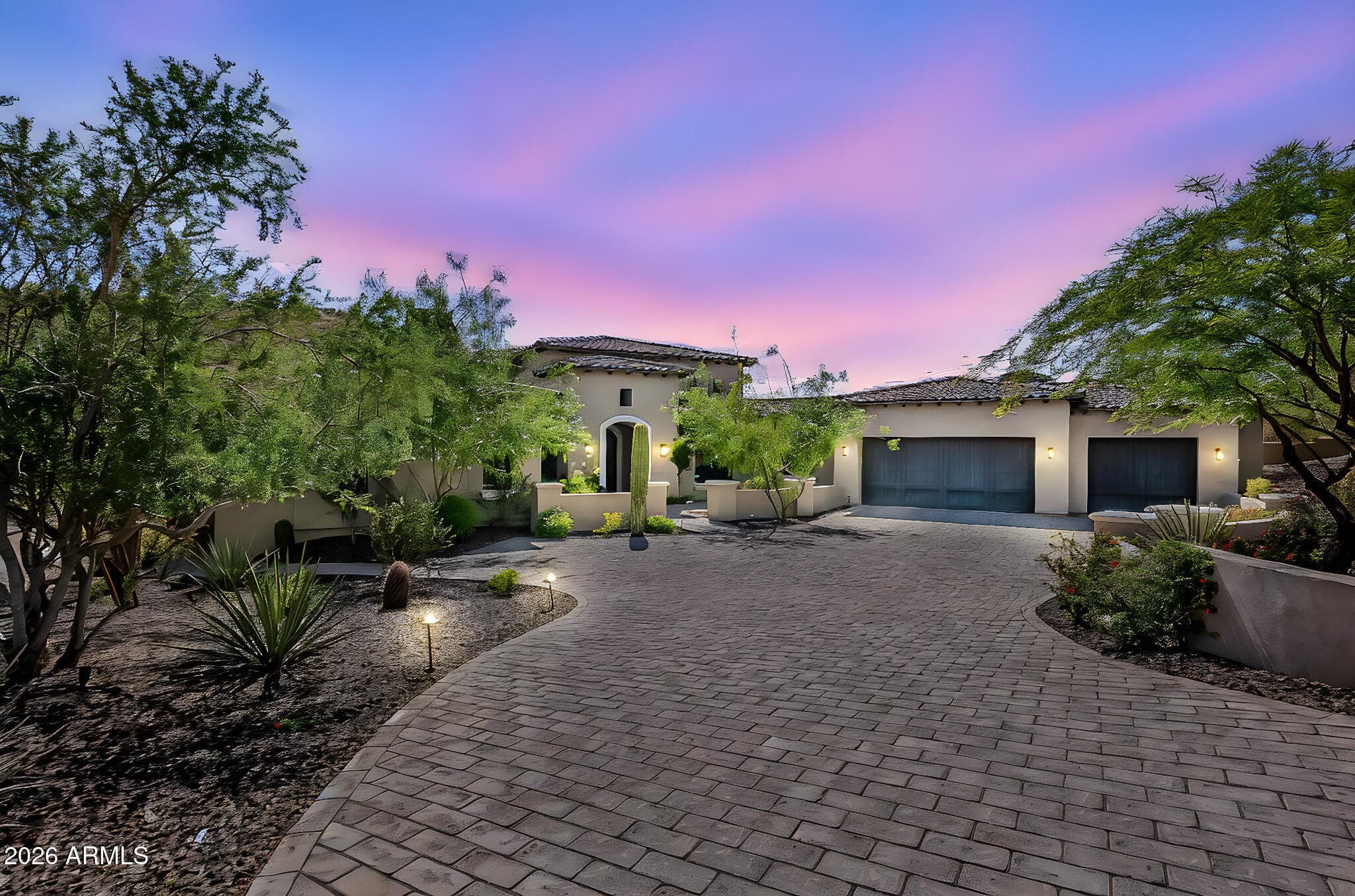 12016 N Sunset Vista Dr — photo 2