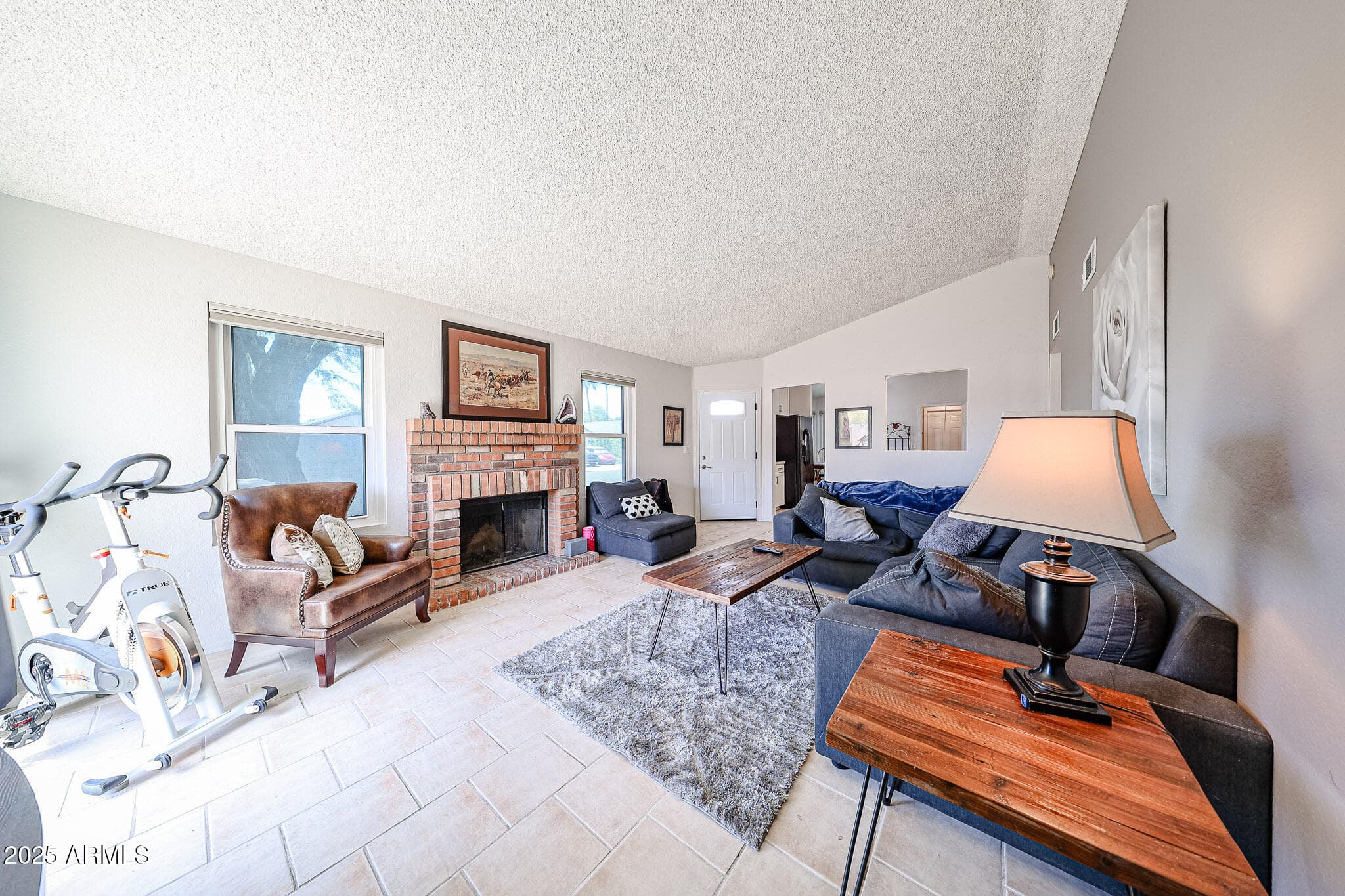 8521 W Mauna Loa Ln — photo 1