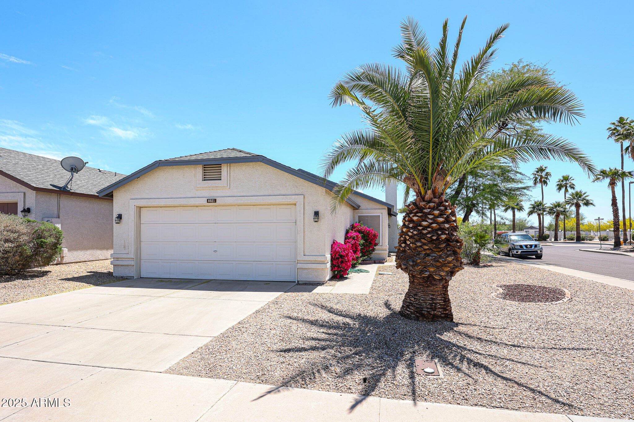 8521 W Mauna Loa Ln — photo 28