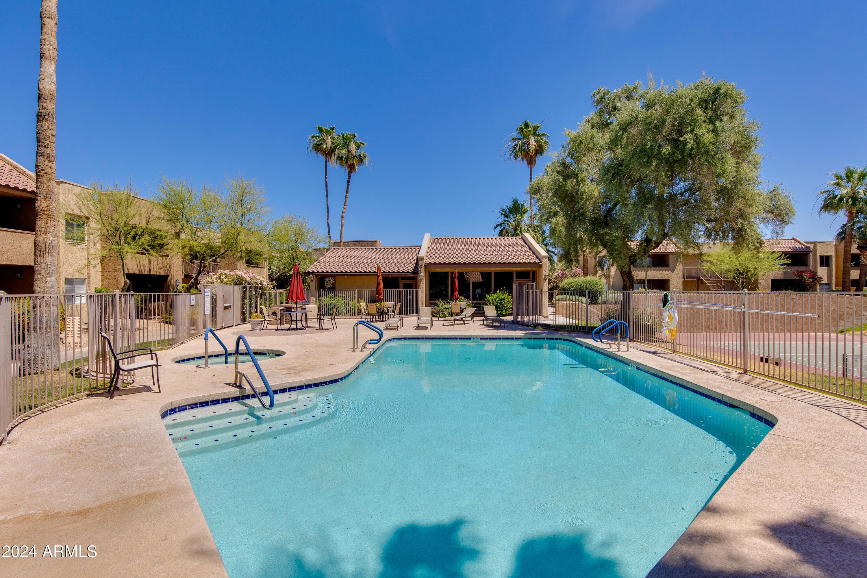 5877 N Granite Reef Rd 2225 — photo 1