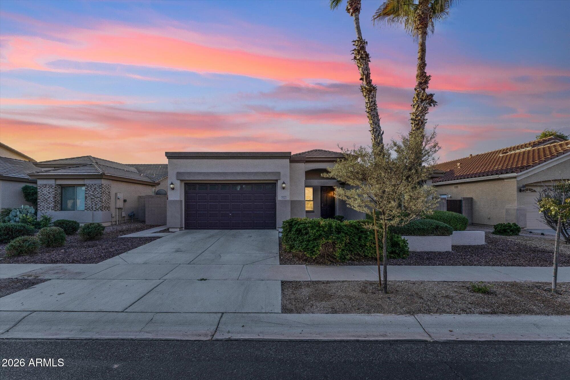 8825 W Palmaire Ave — photo 1