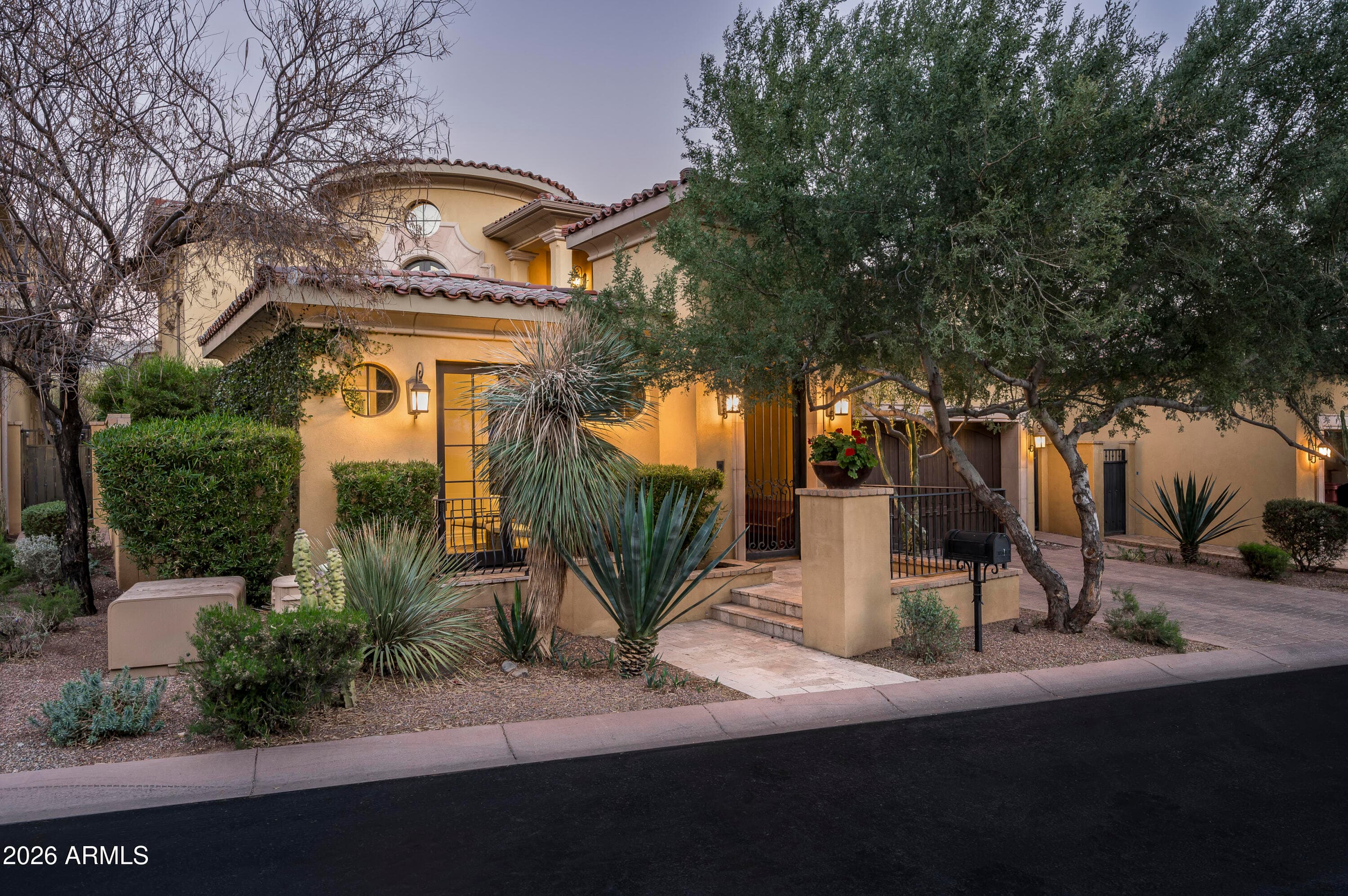 18749 N 101st St - 19 — photo 2