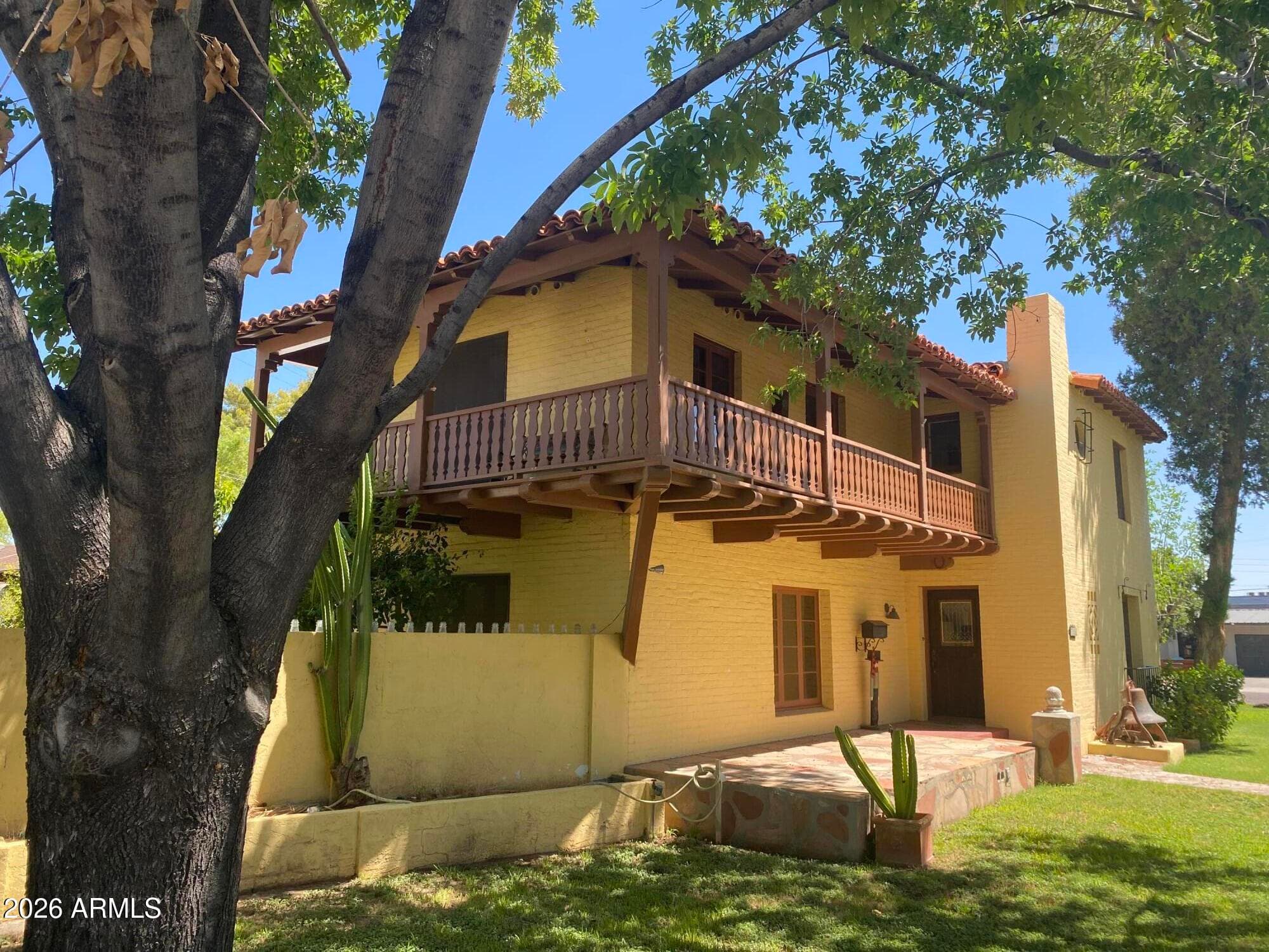 520 E Orange Dr — photo 2