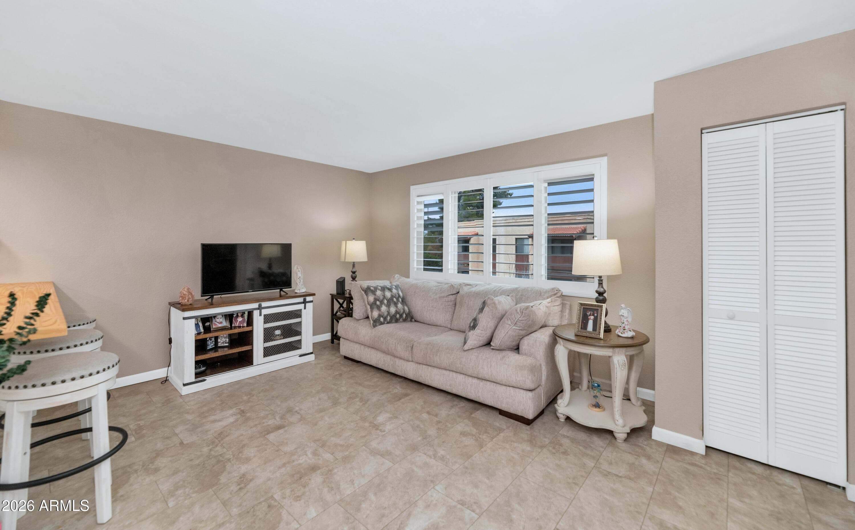 455 N TEGNER ST - Photo 3