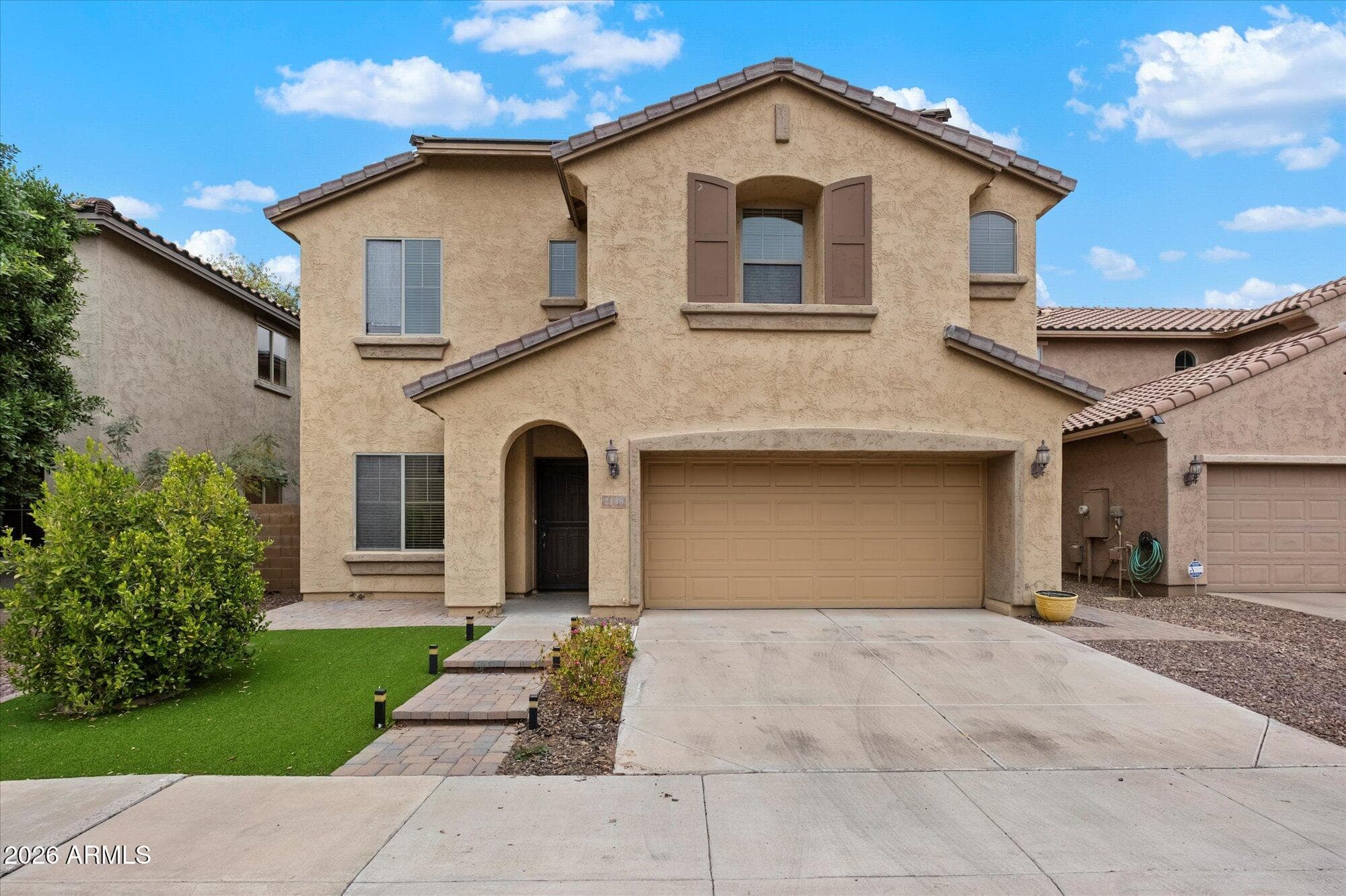 2138 W Marconi Ave — photo 1