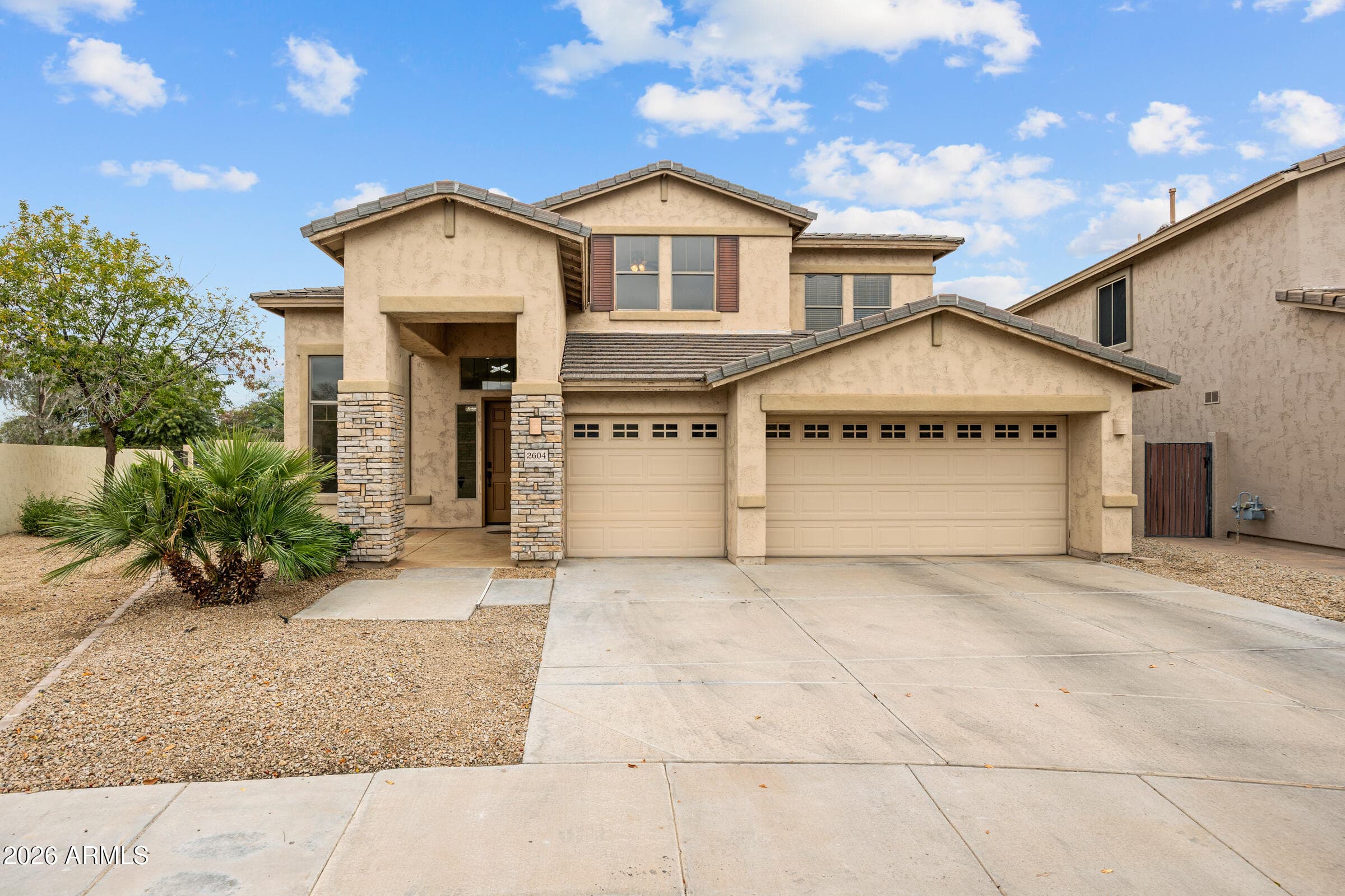 2604 E Glass Ln — photo 1