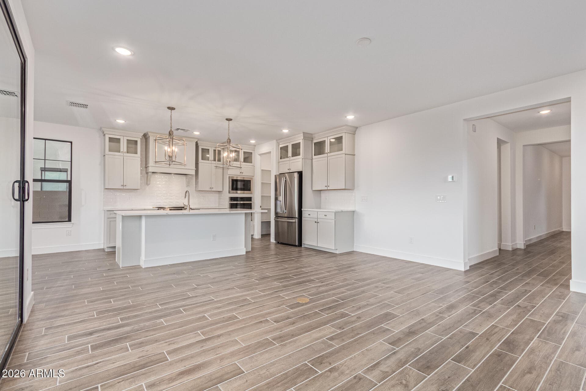 2451 W Los Arboles Pl — photo 1