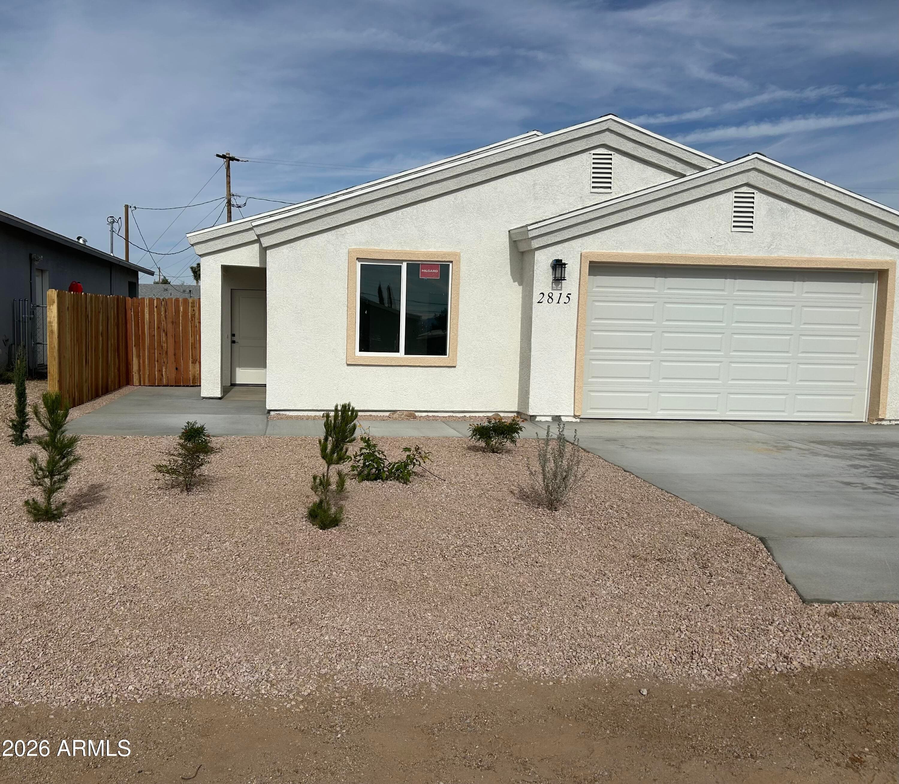 2815 E Leroy Ave — photo 1
