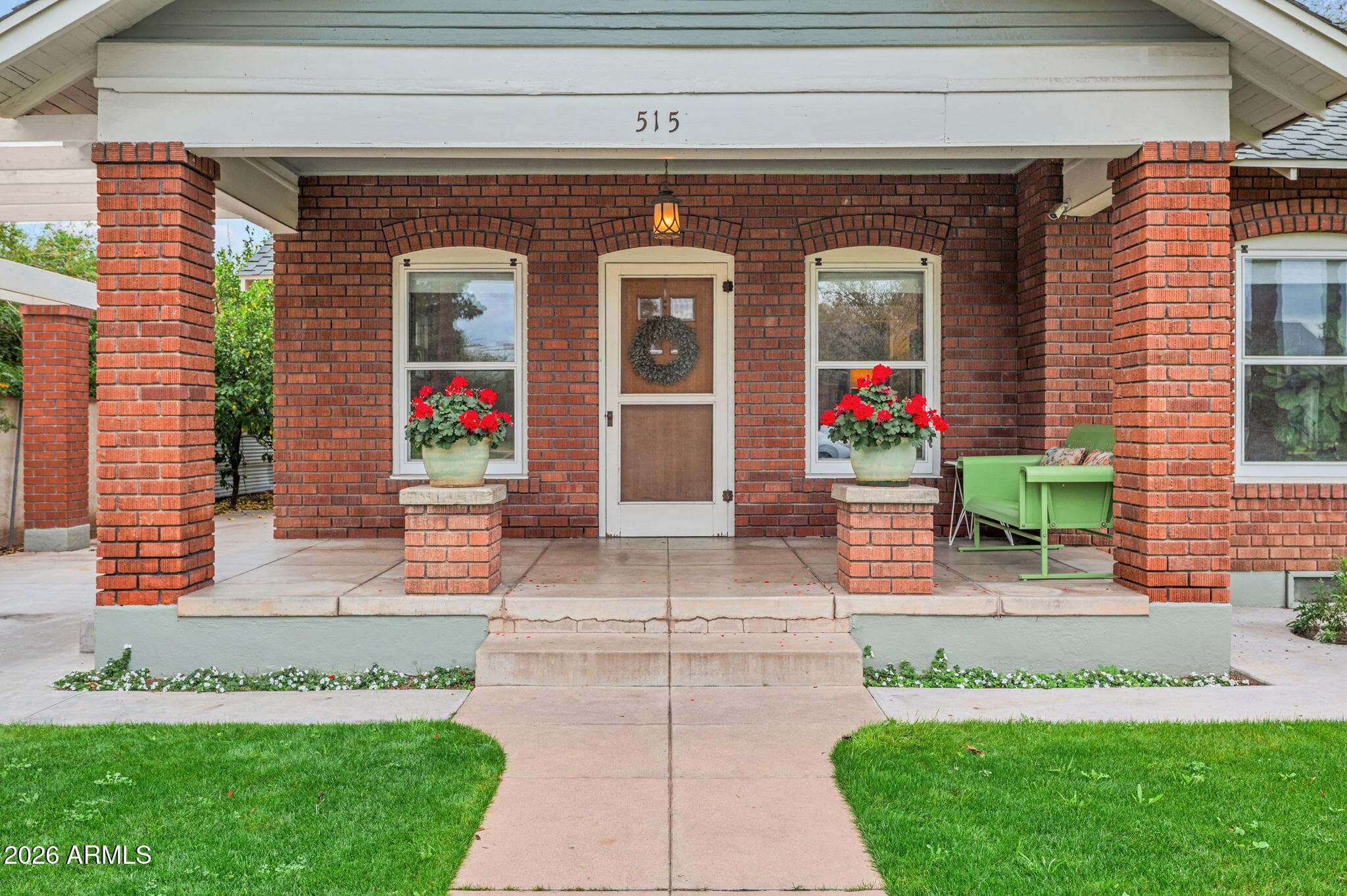 515 W Lynwood St — photo 1