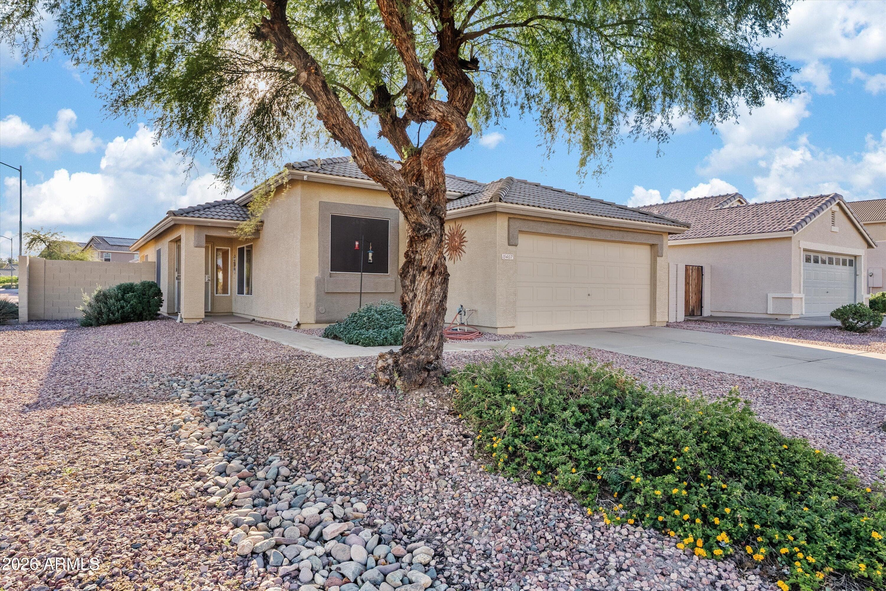 15407 W Banff Ln — photo 1