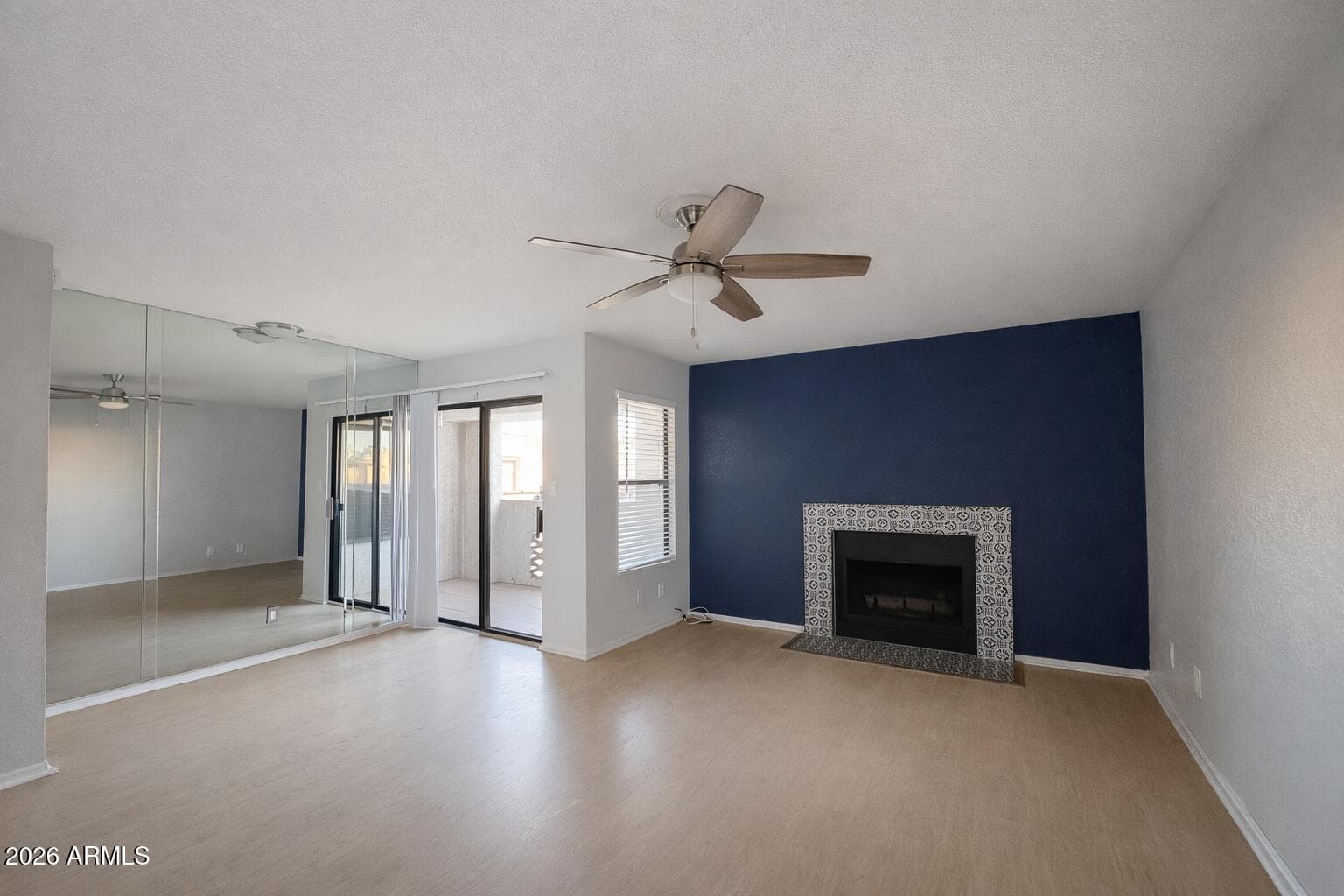 1101 S Sycamore -- 207 — photo 2