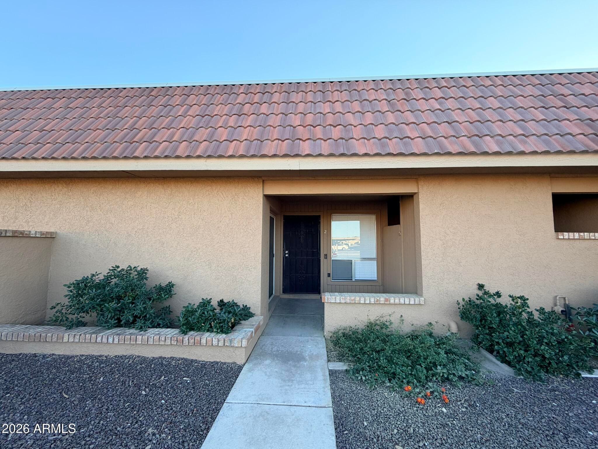 311 W Pontiac Dr 2 — photo 1