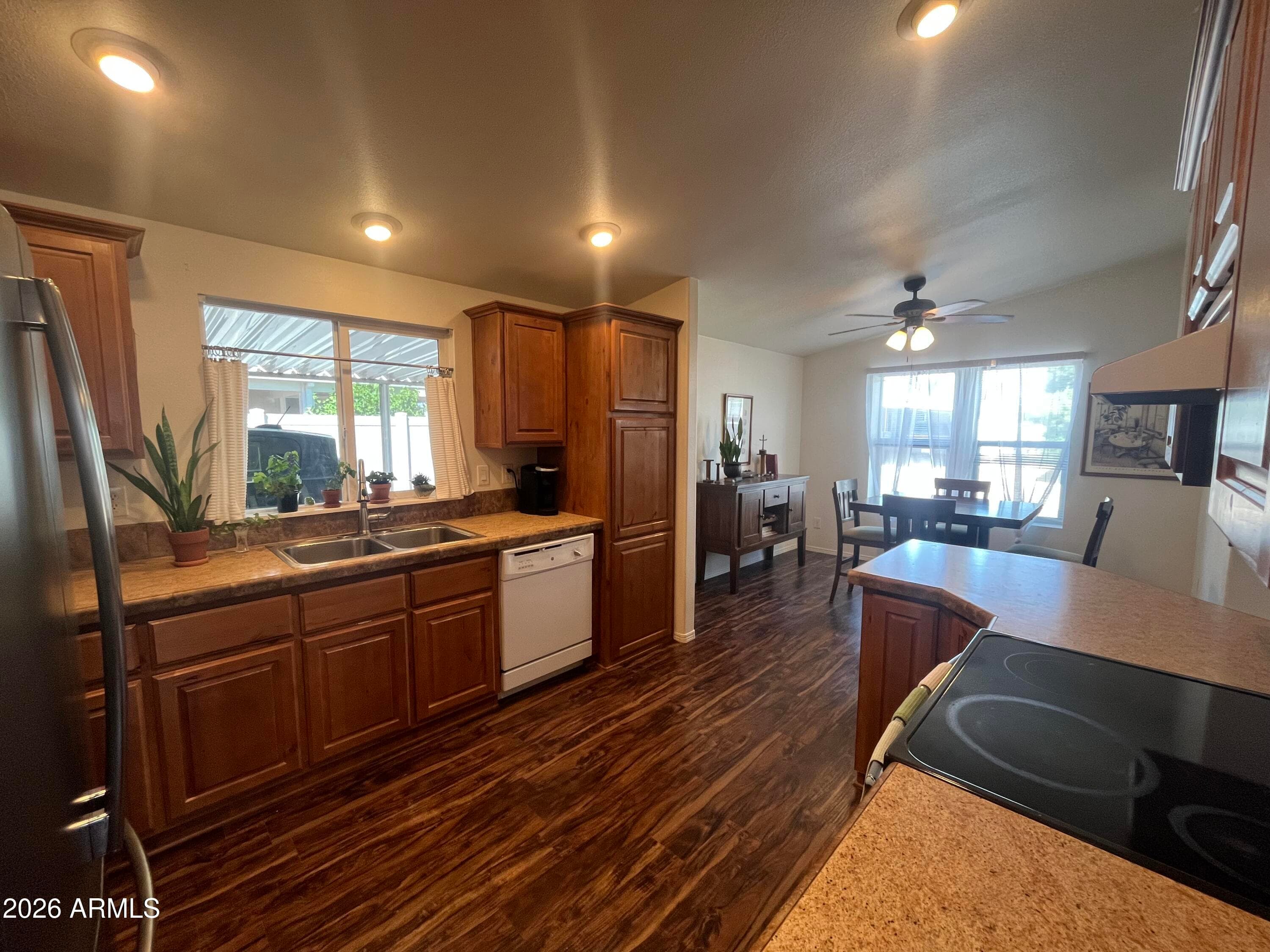 6960 W Peoria Ave 67 — photo 2