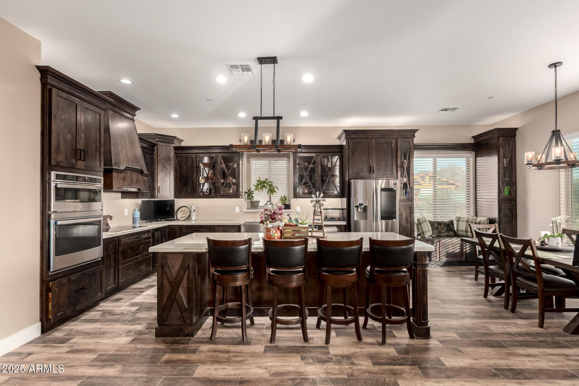 22951 W La Mirada Dr — photo 2