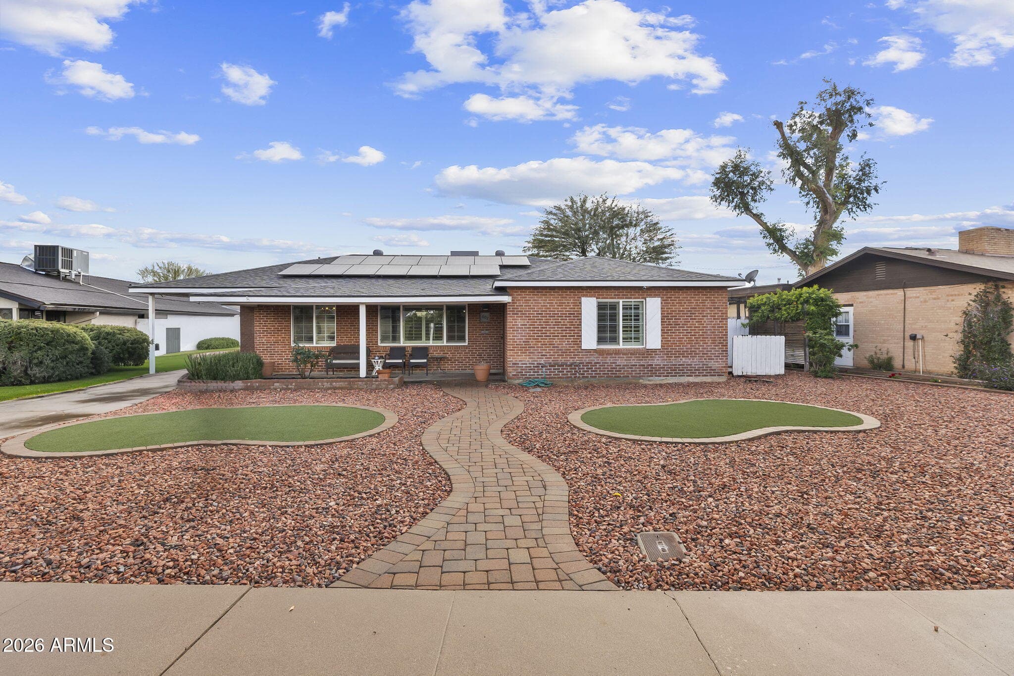 1607 W Whitton Ave — photo 1