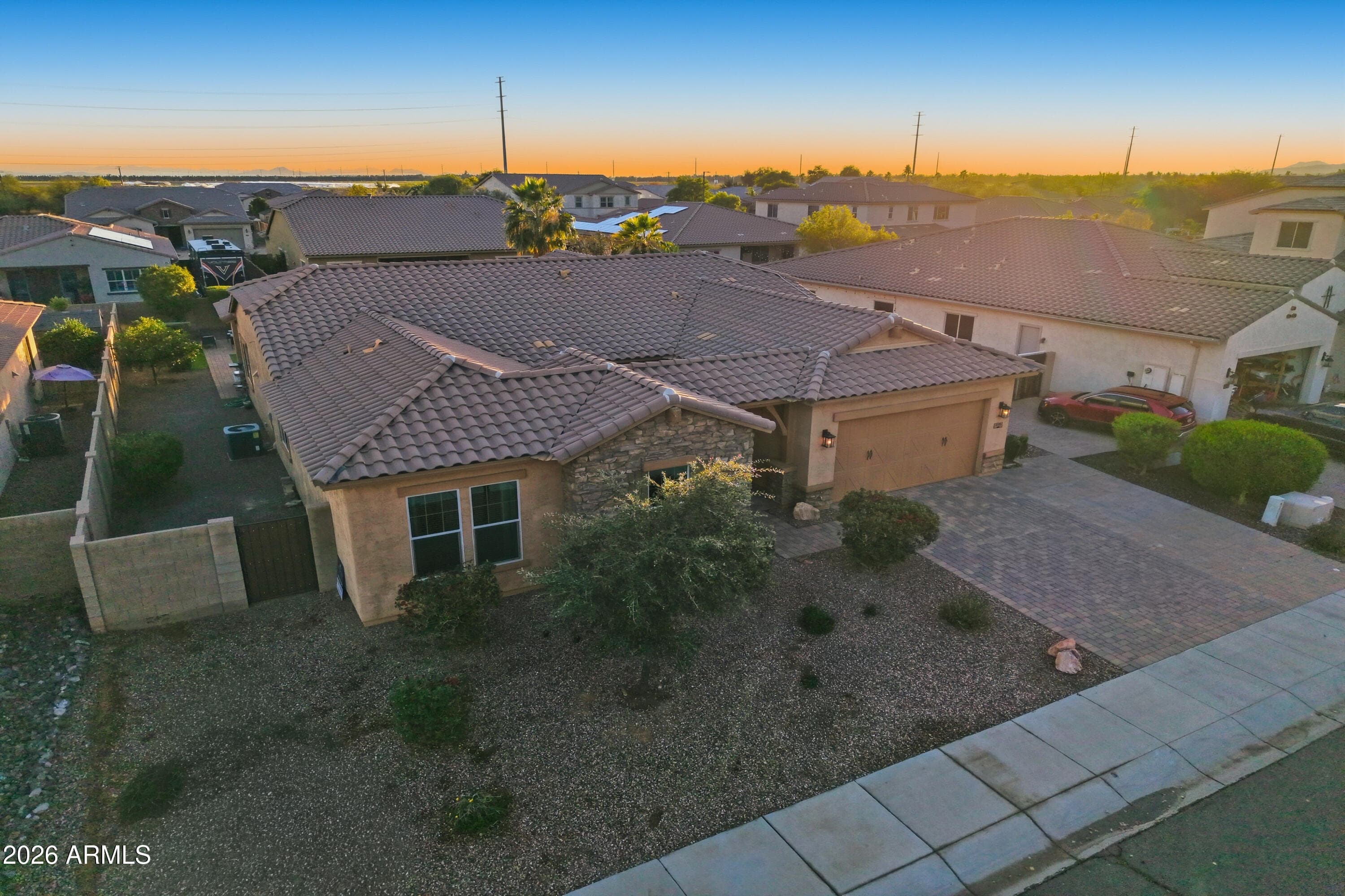 18173 W Mackenzie Dr — photo 1