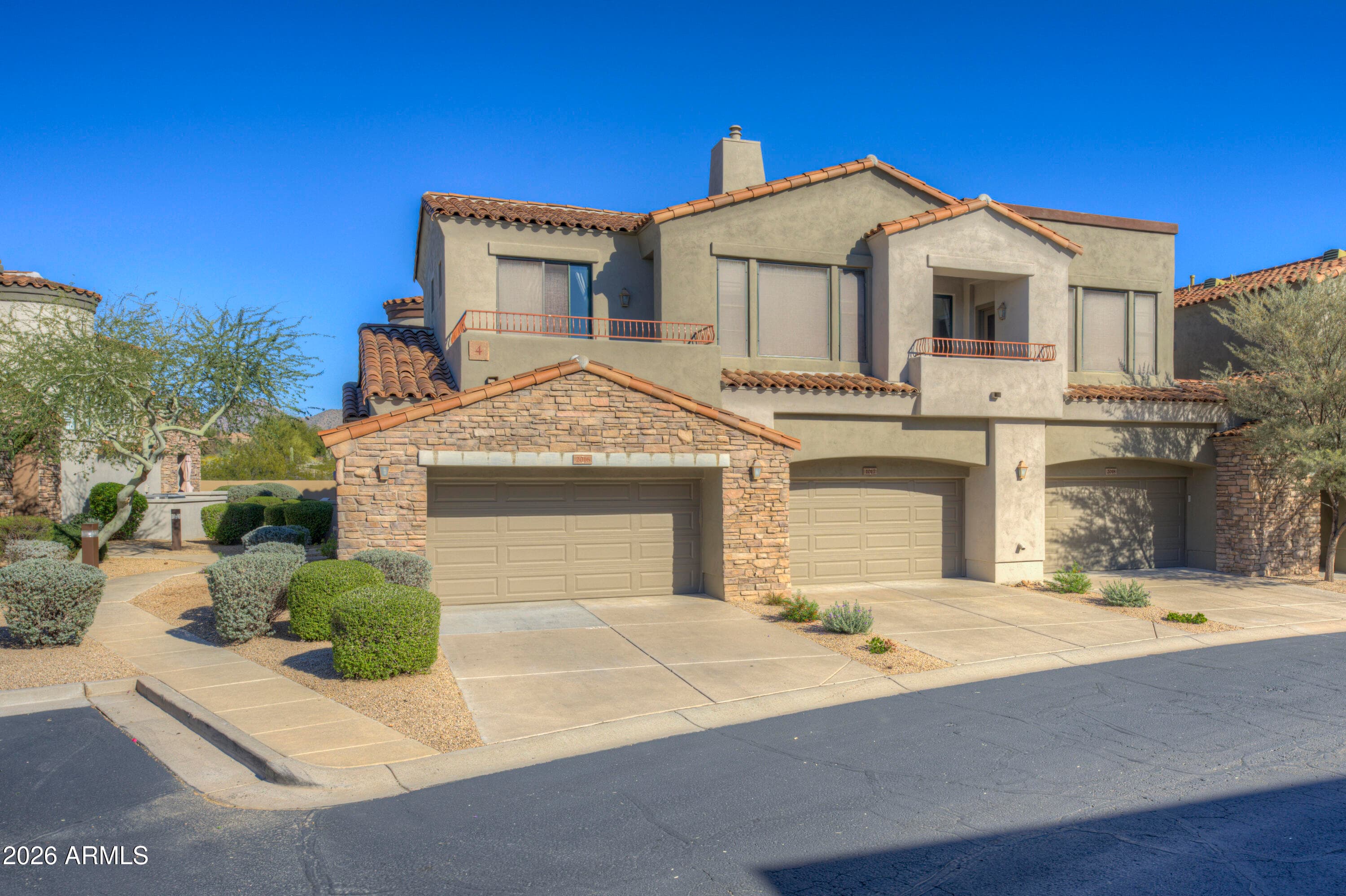19550 N Grayhawk Dr 1017 — photo 1