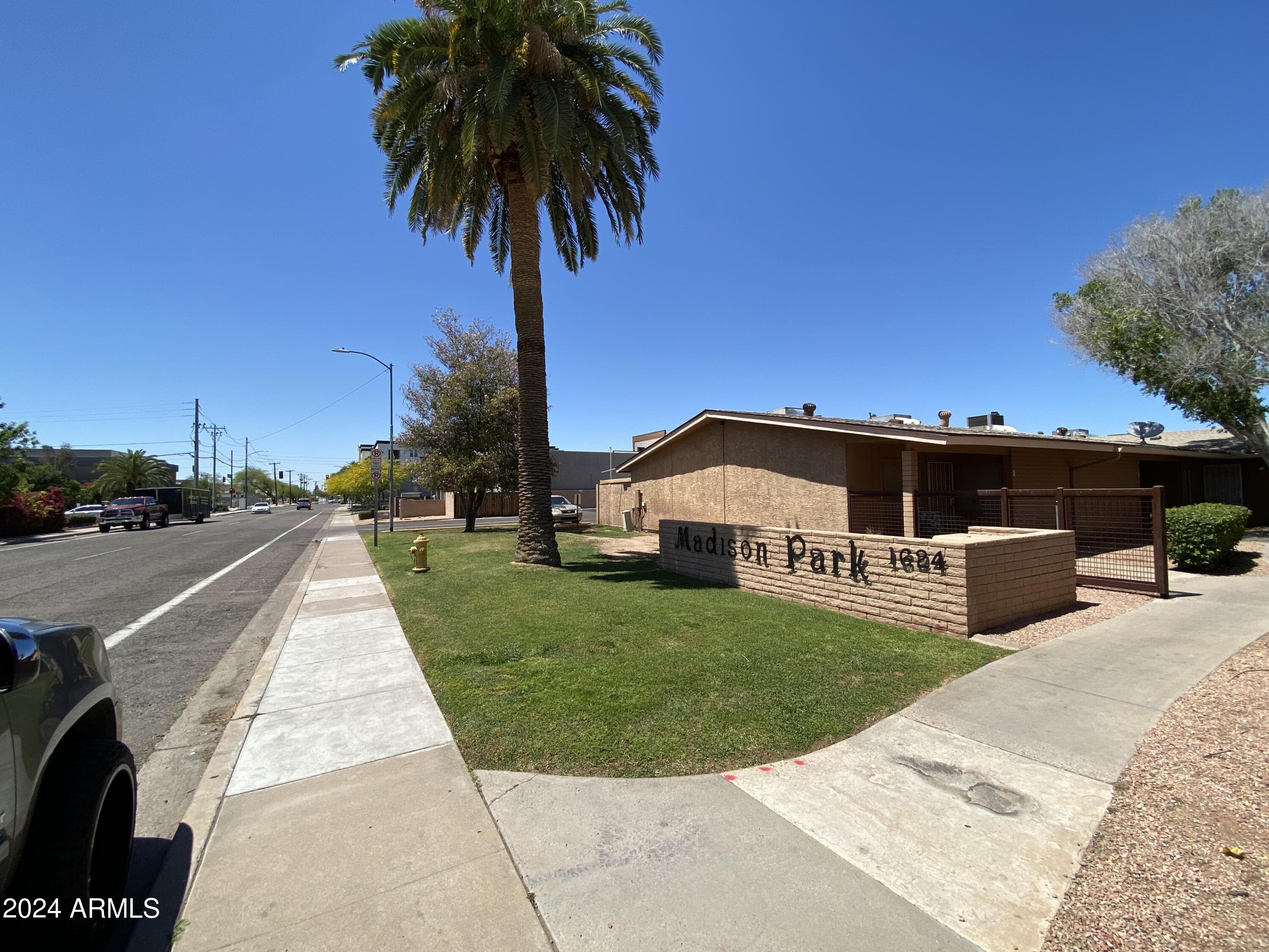 1624 E Campbell Ave 12 — photo 24