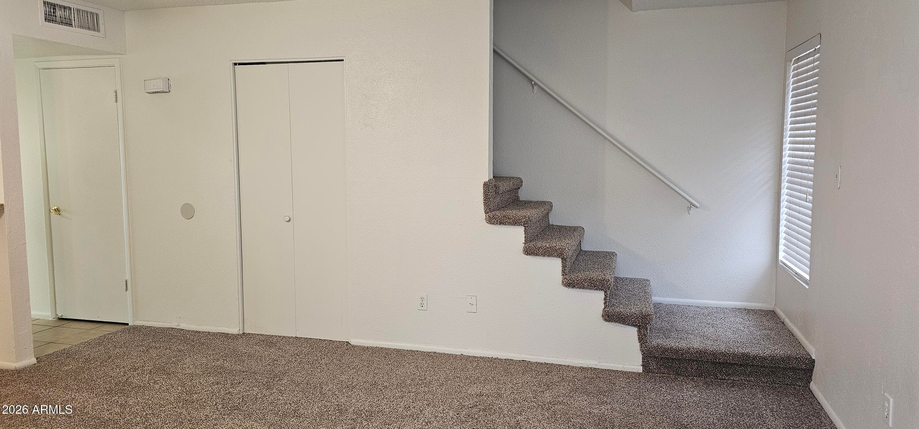 683 W CALLE TUBERIA -- - Photo 2