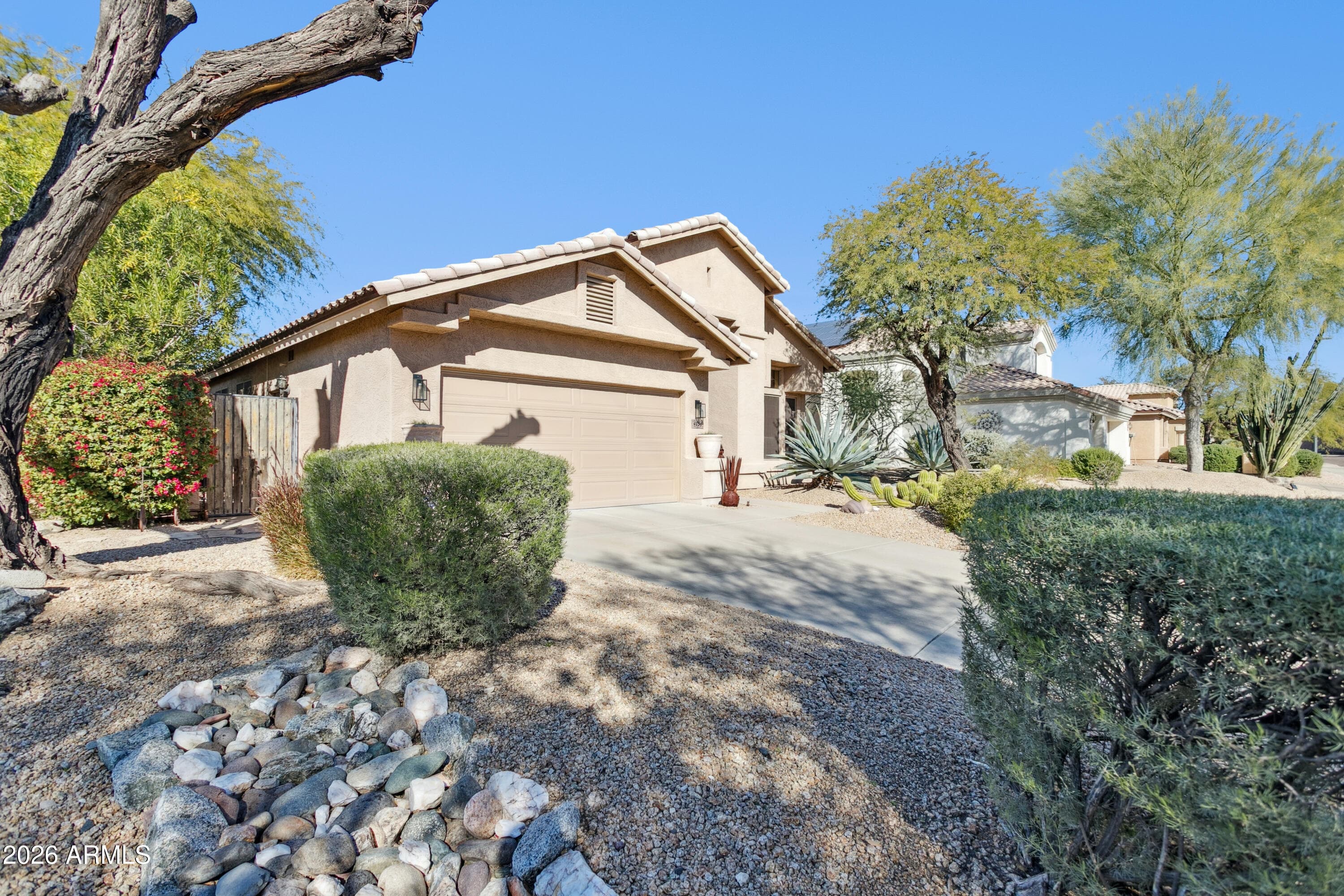 4852 E Barwick Dr — photo 2