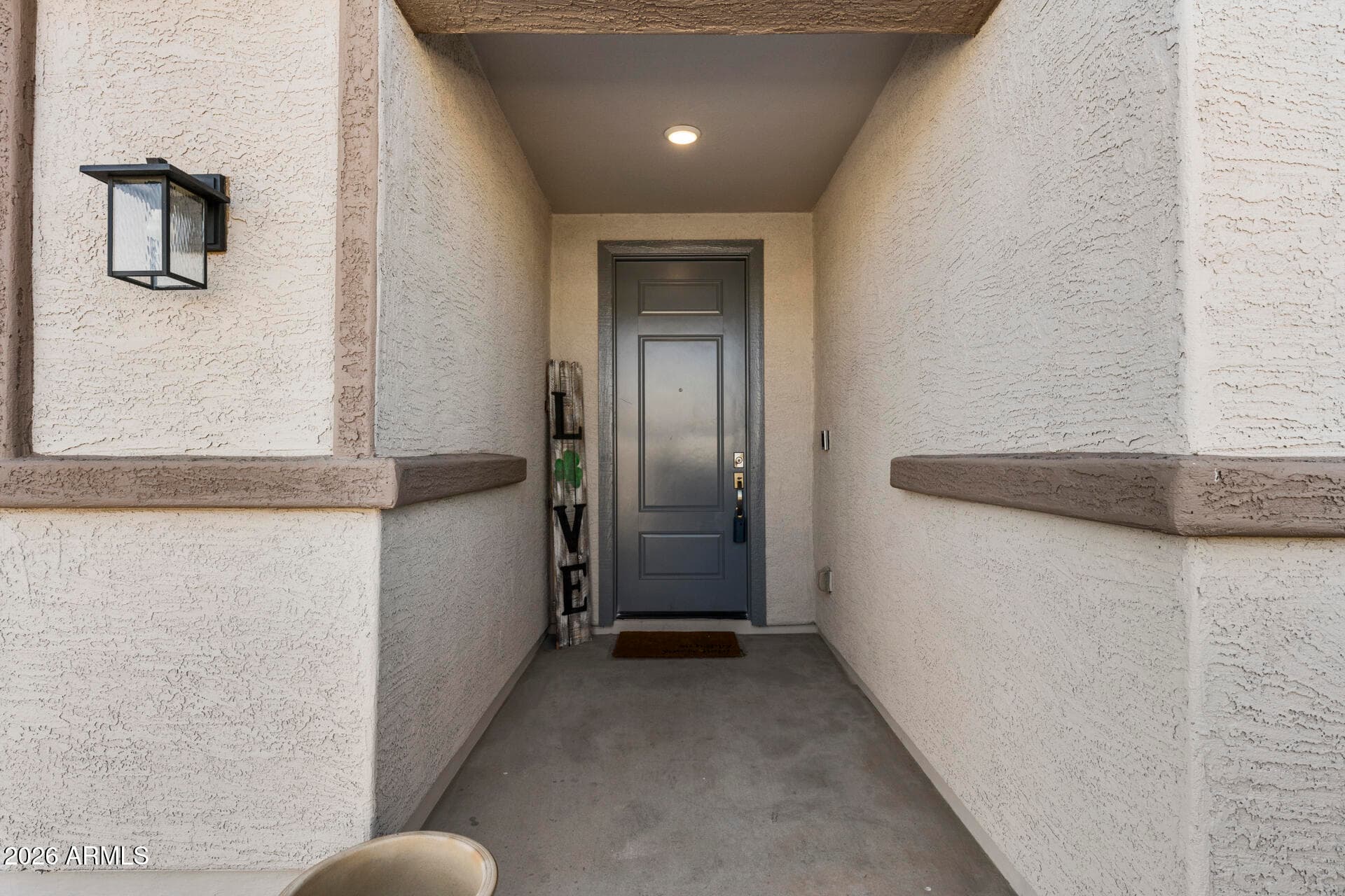 16837 W Fetlock Trail — photo 2