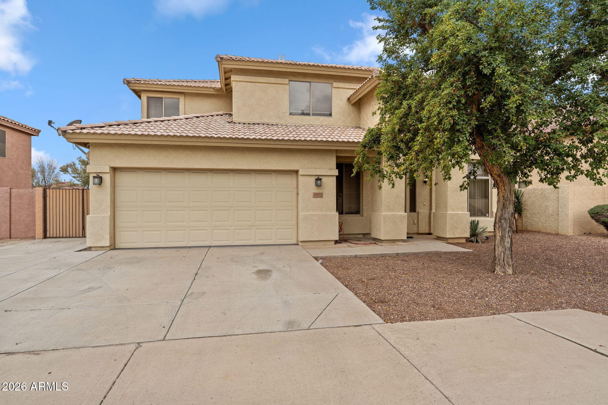 4802 N 94th Ln — photo 1