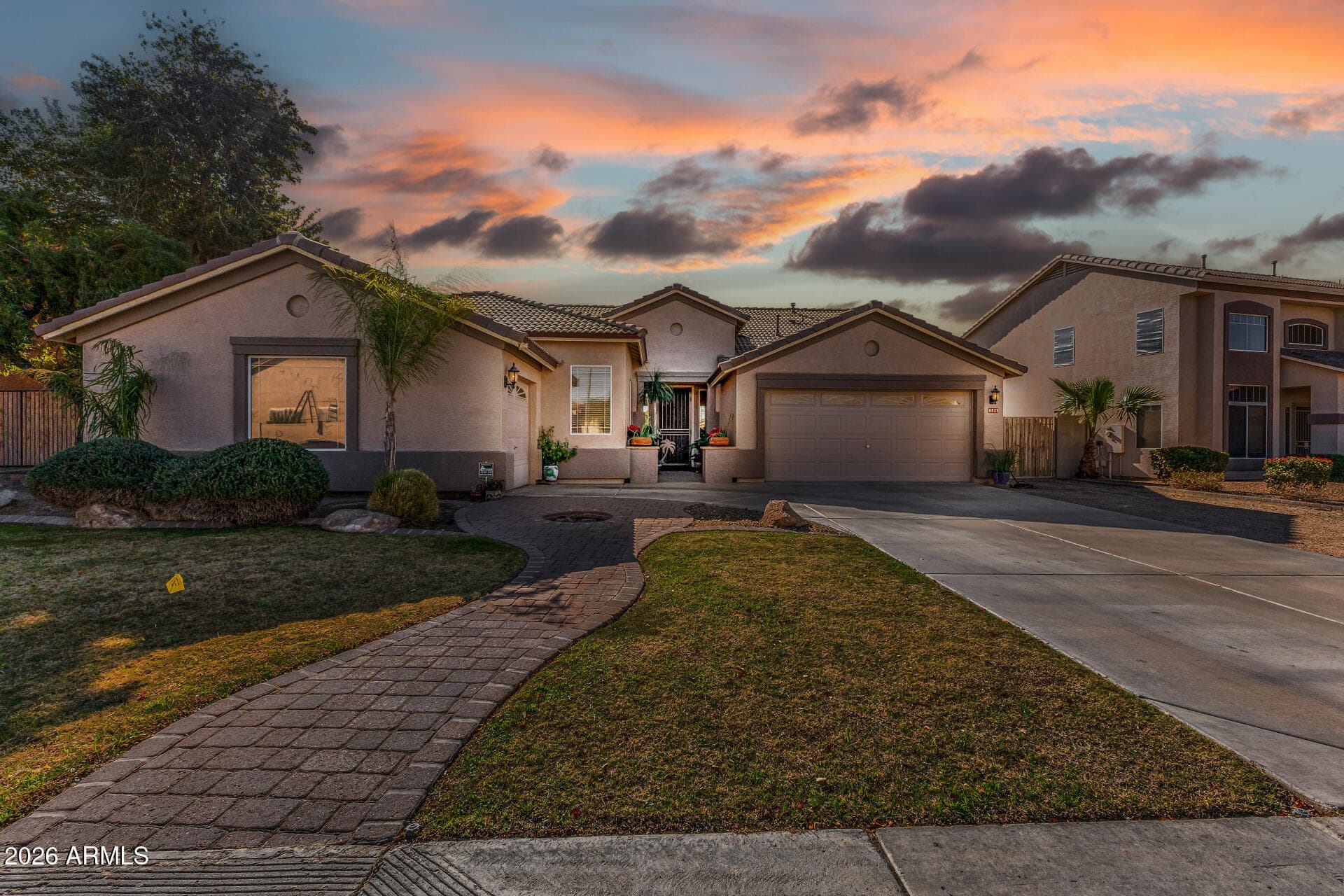 6827 W El Cortez Pl — photo 1