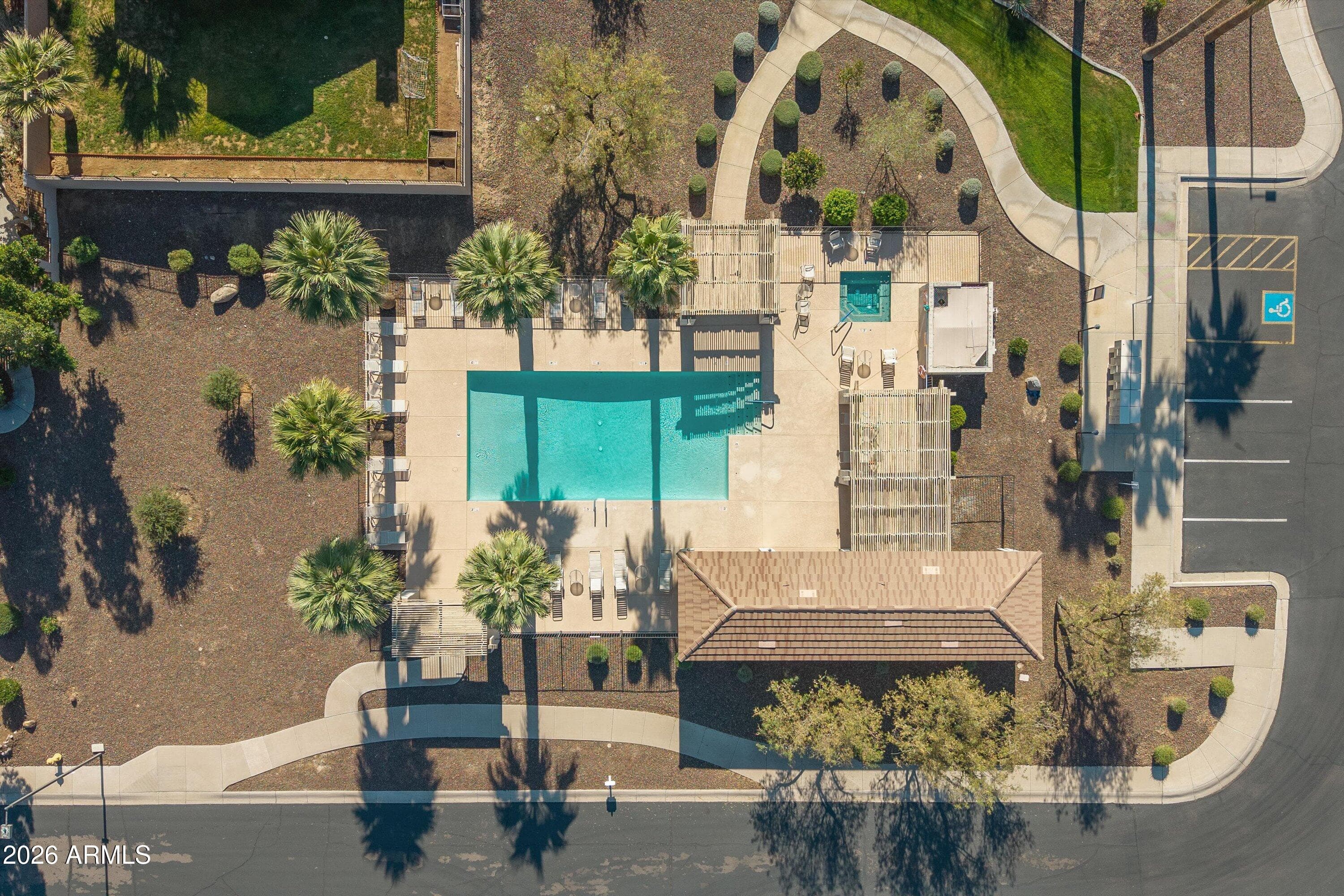 2130 E Beautiful Ln — photo 29