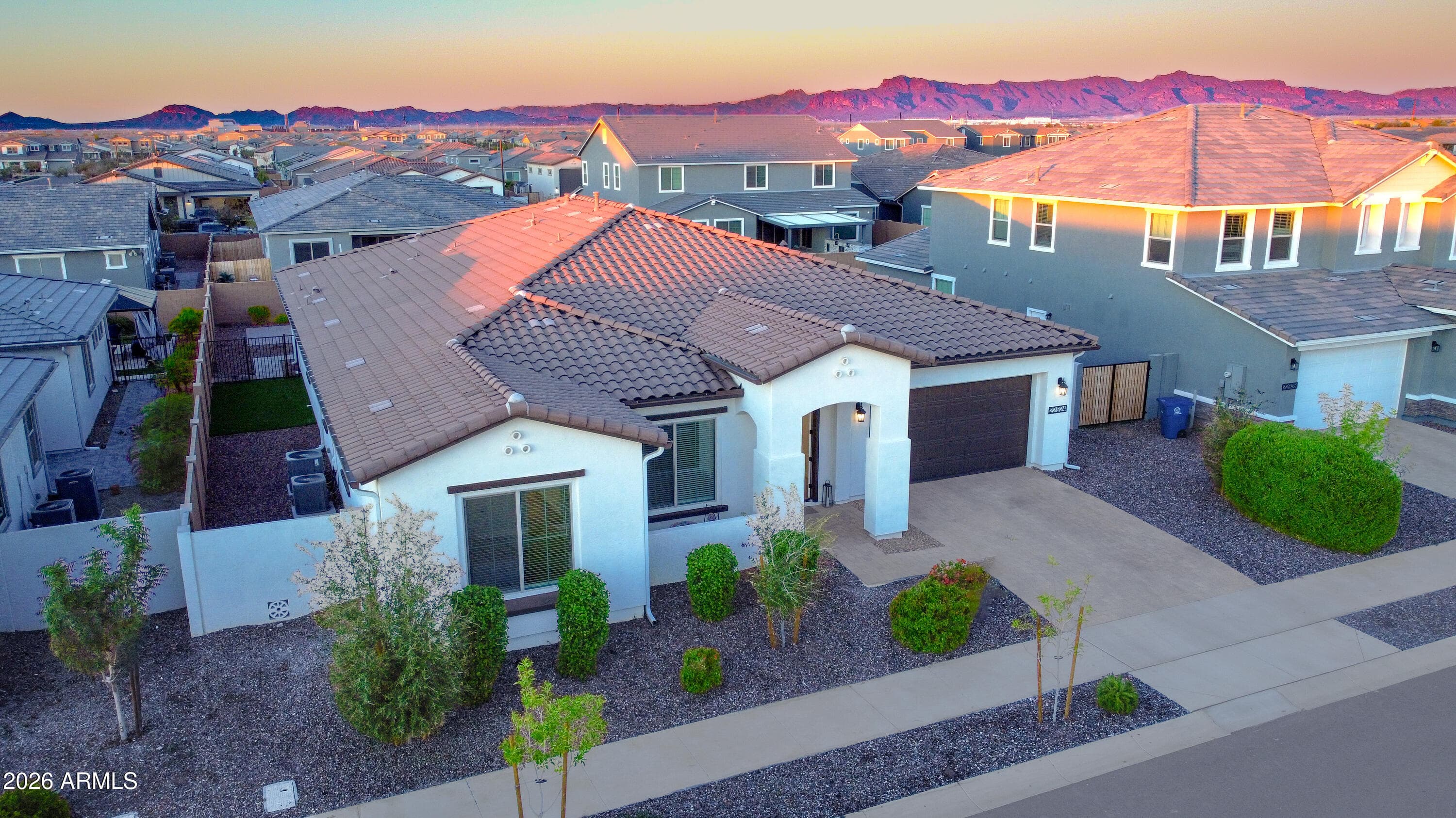 22924 E Nightingale Rd — photo 2