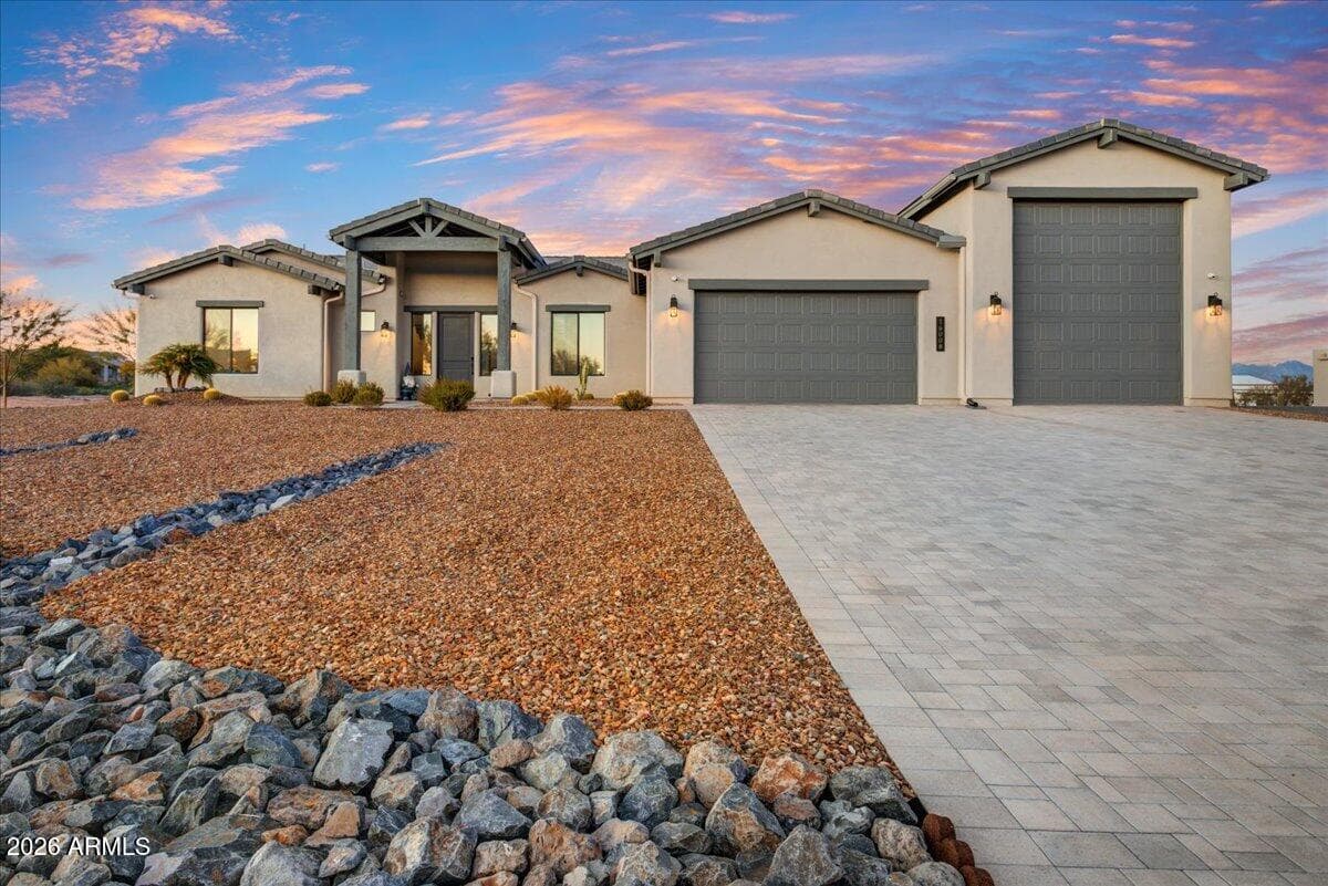 16008 E Dale Ln — photo 1