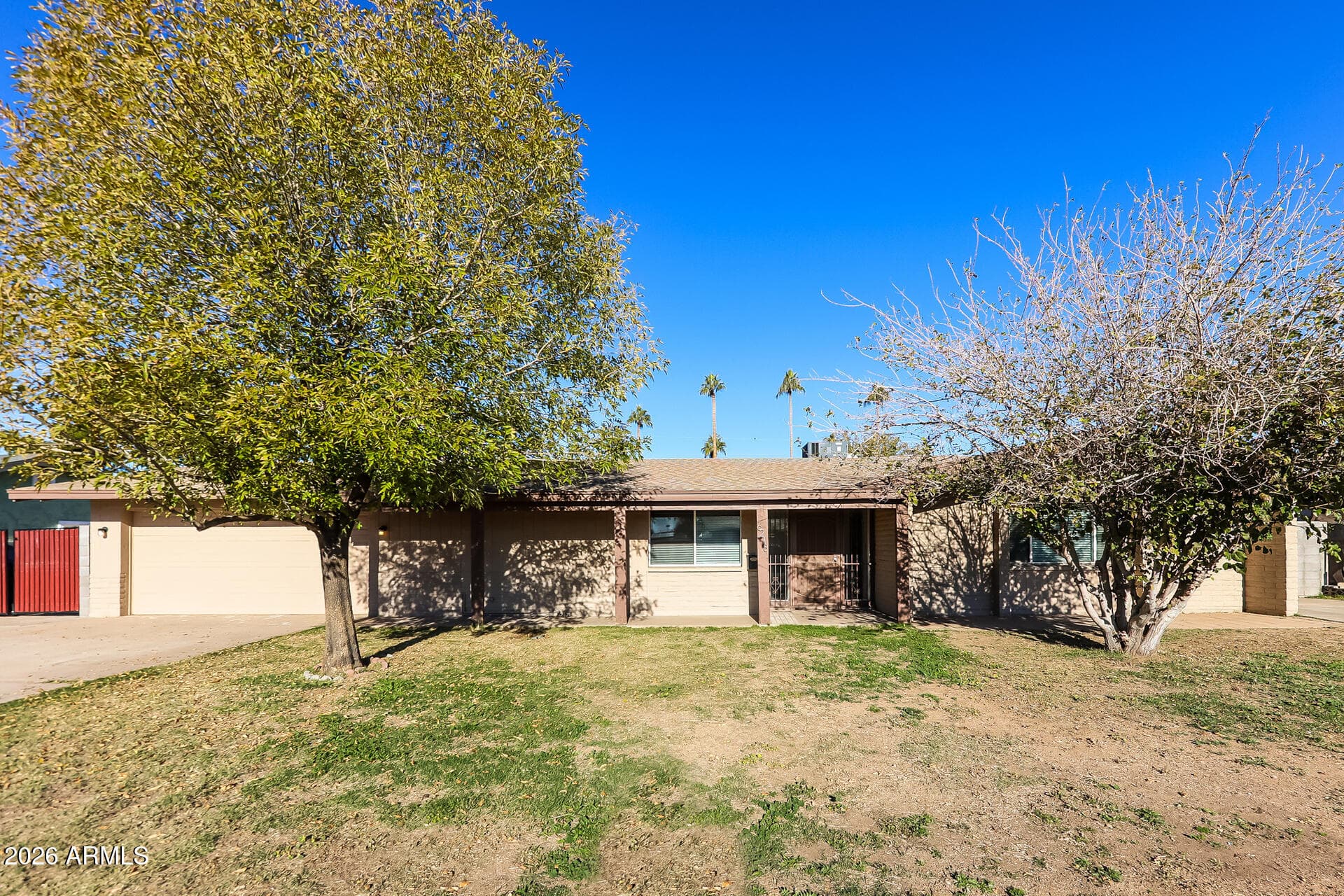 6218 W Wolf St — photo 1