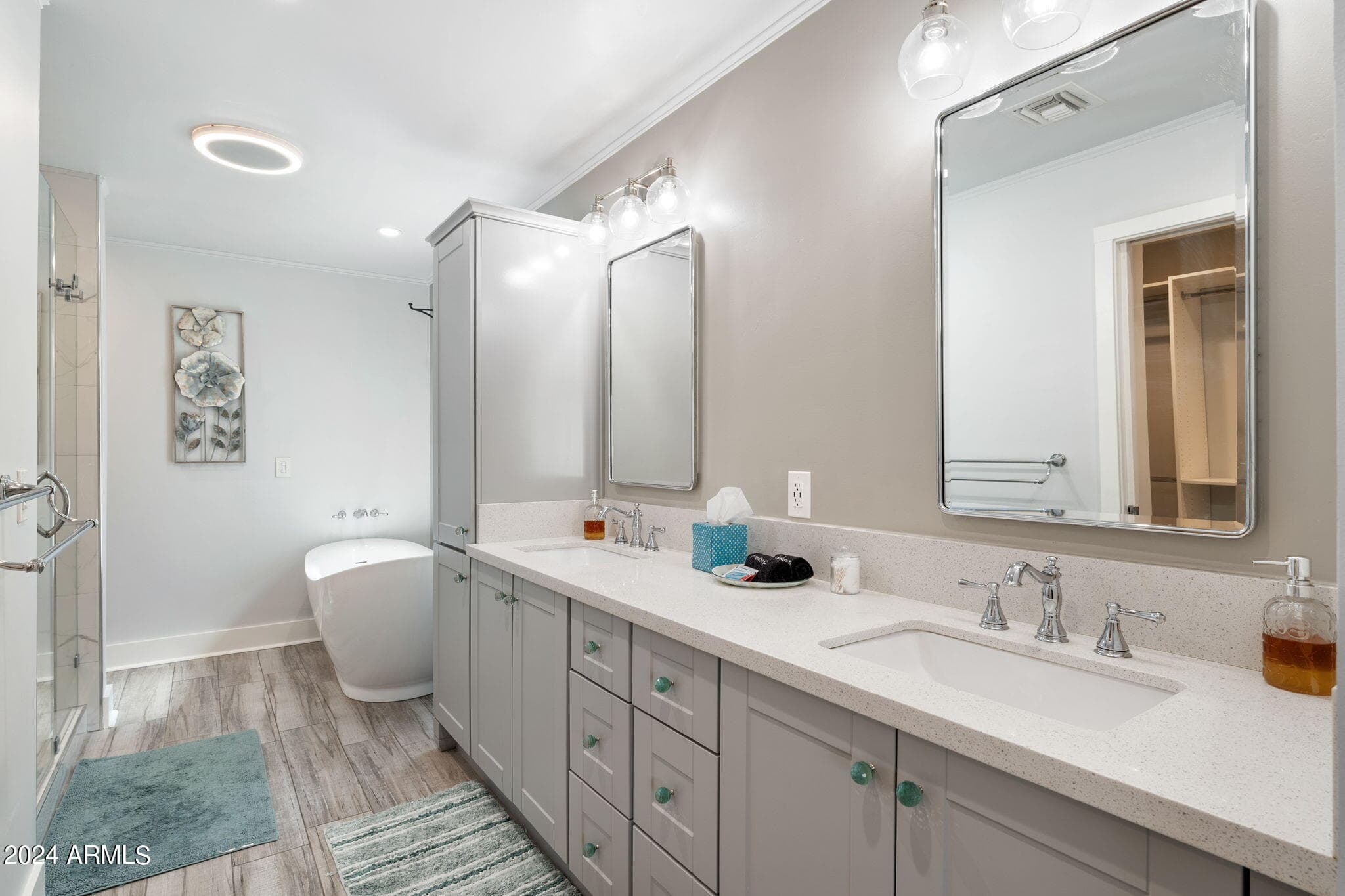 4525 E Paradise Ln — photo 12