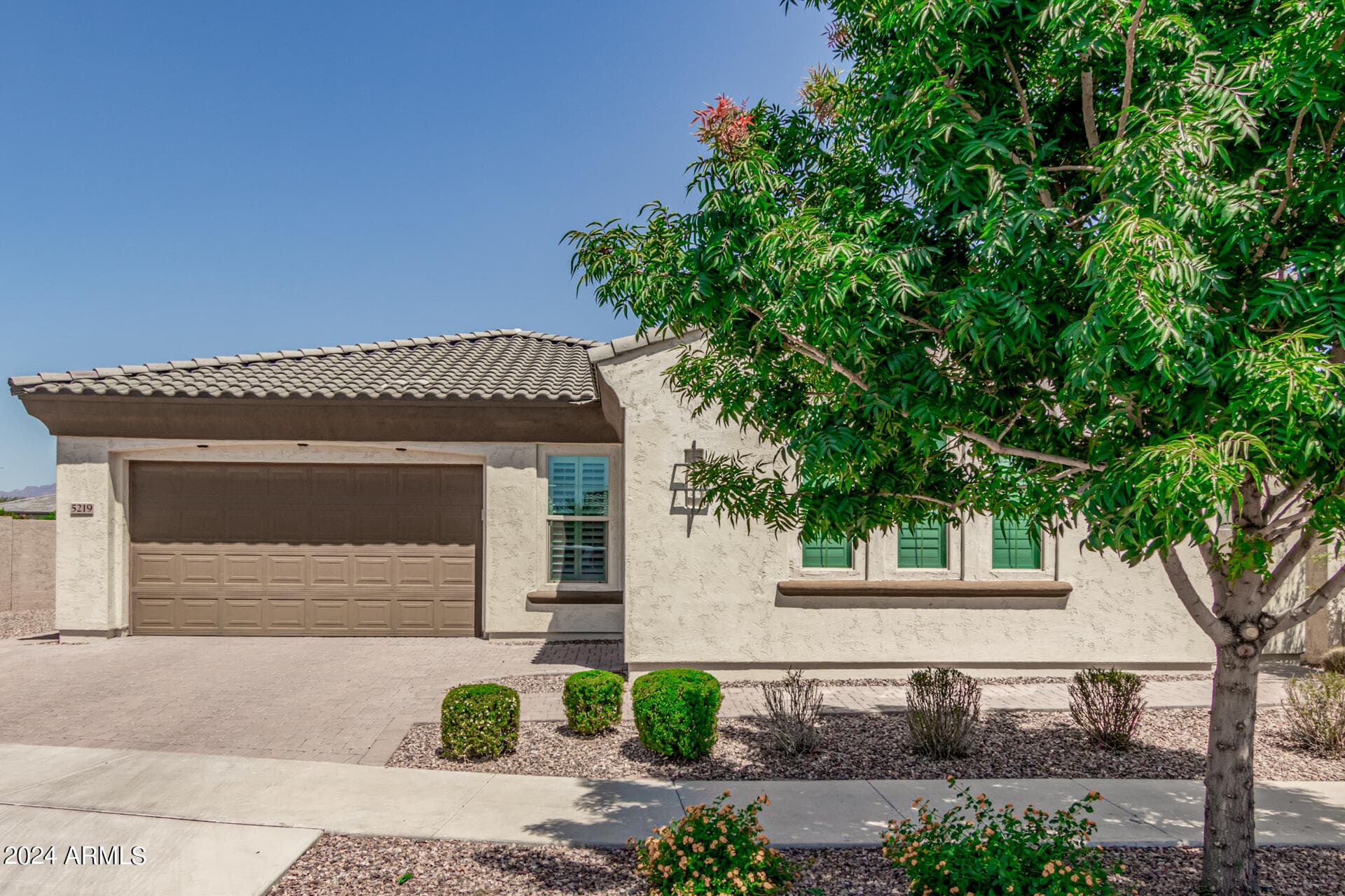 5219 S Wildrose -- — photo 2
