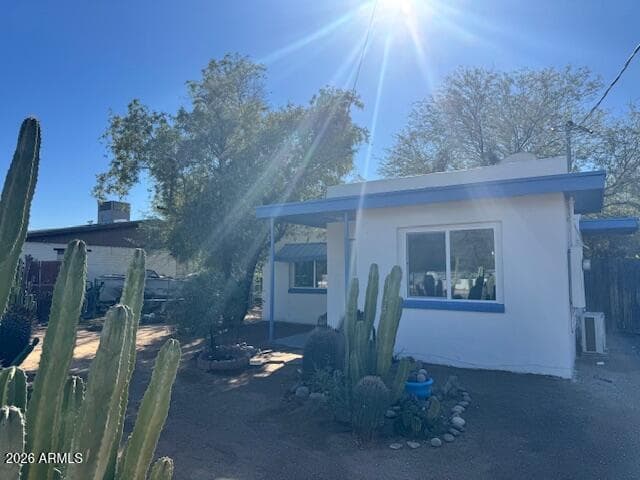240 E Delano St — photo 1