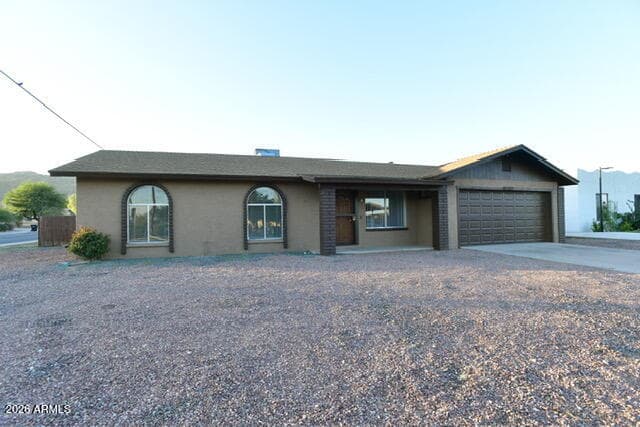 1943 E South Mountain Ave — photo 1