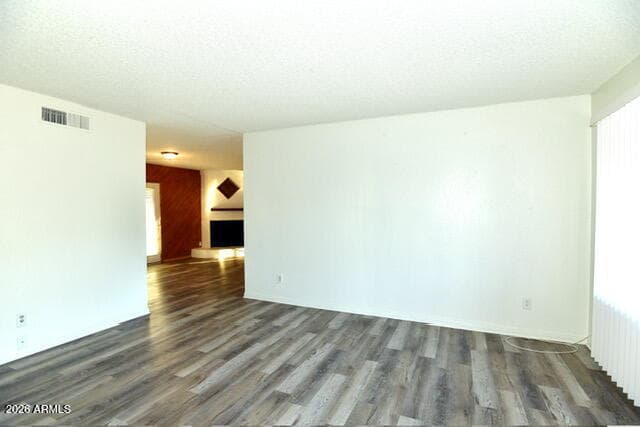 1943 E South Mountain Ave — photo 2