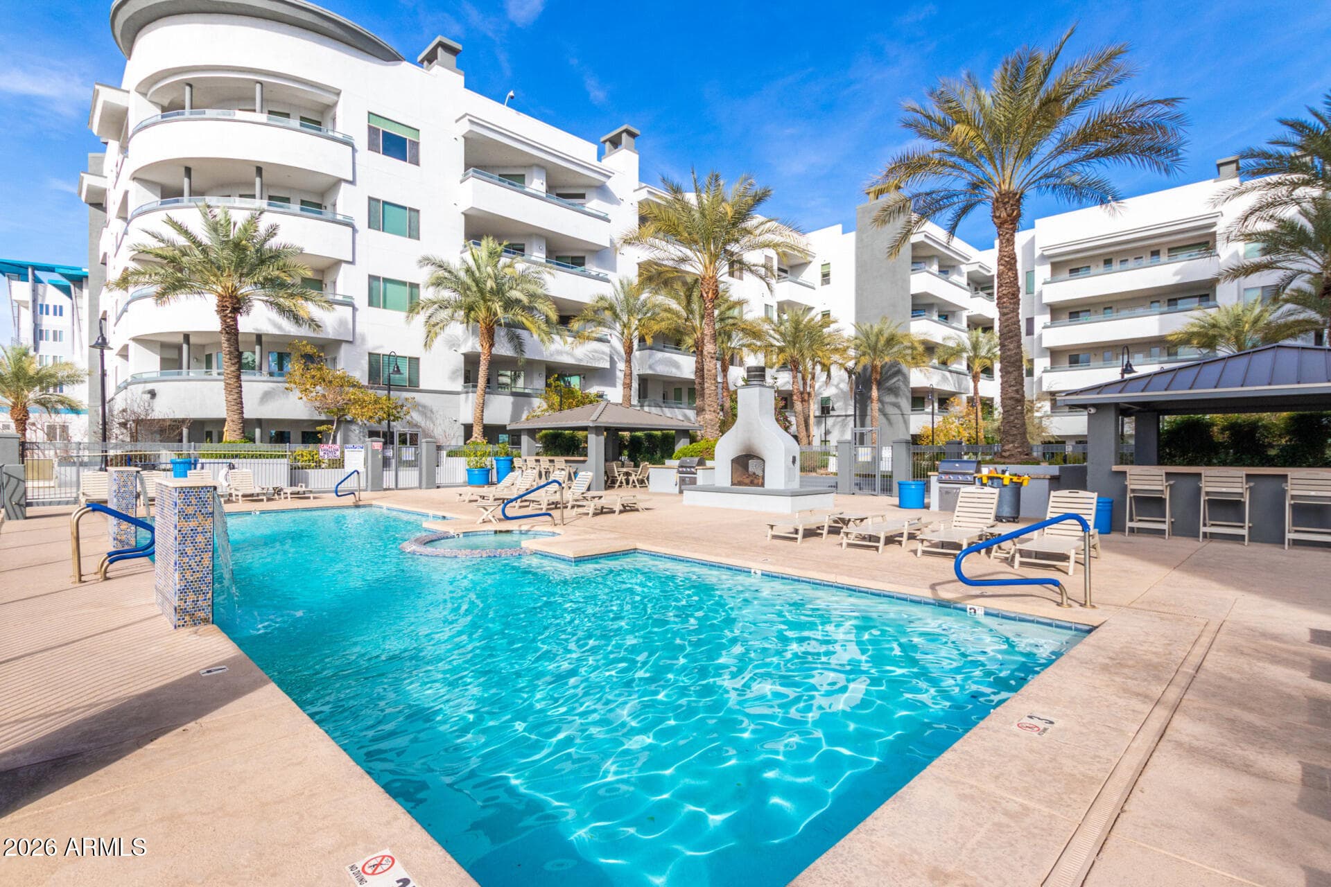 945 E Playa Del Norte Dr 4025 — photo 1