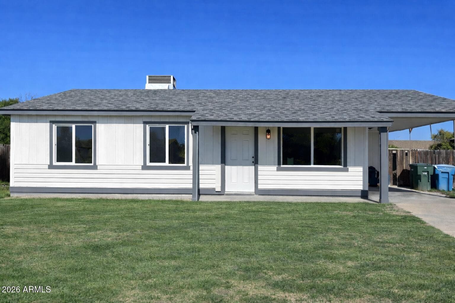 3436 E Acoma Dr — photo 1
