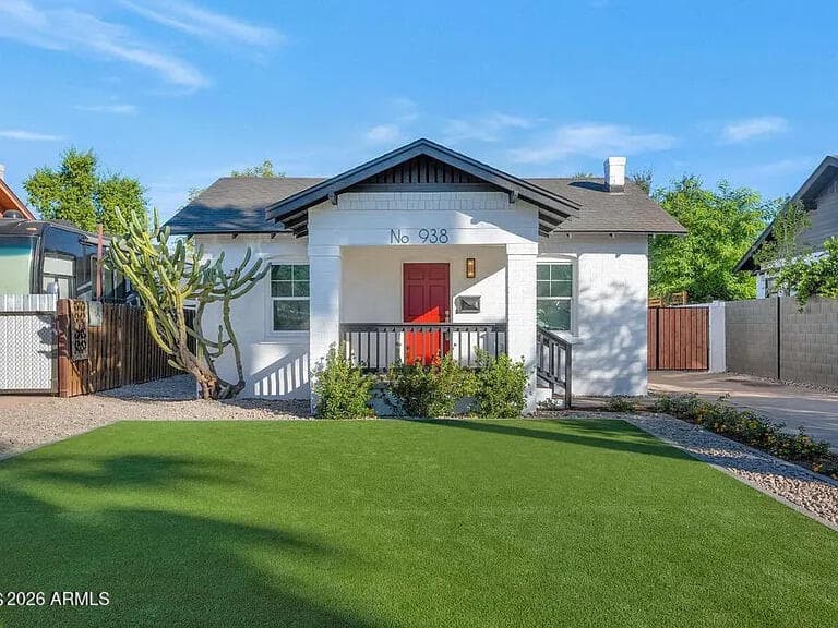 938 E Coronado Rd — photo 1