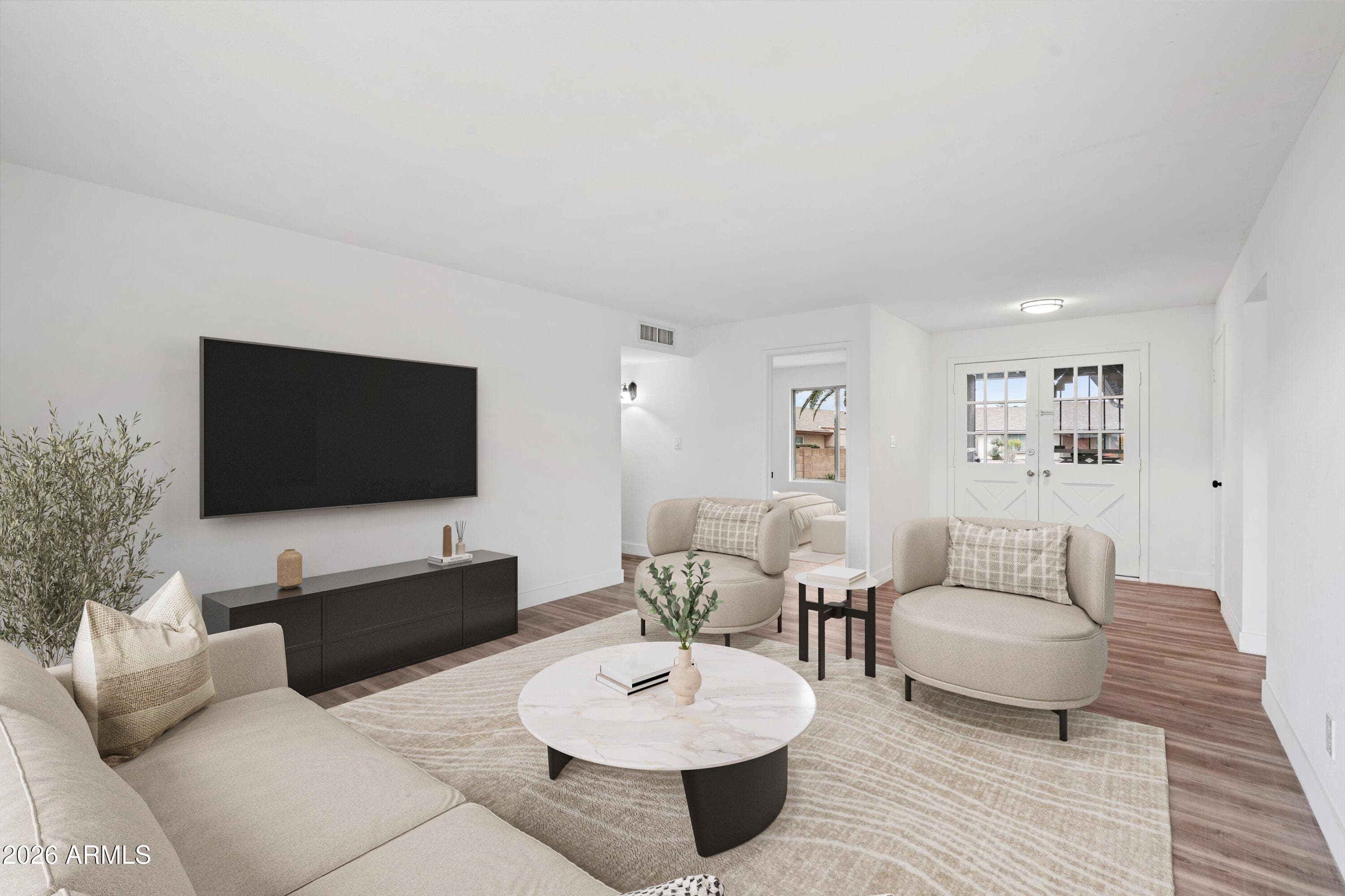 4829 E Apache Circle — photo 1