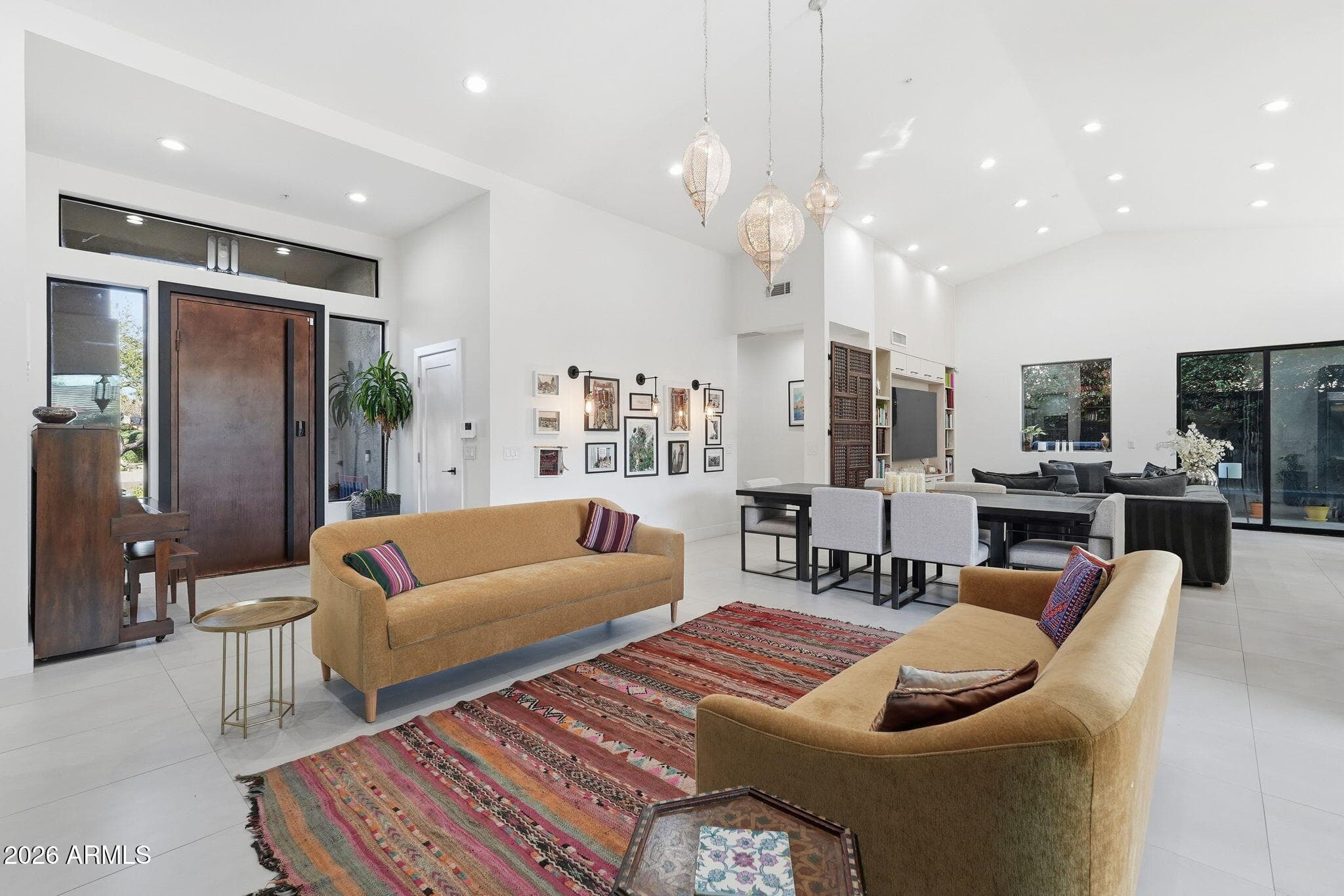 7327 E Rustling Pass — photo 2