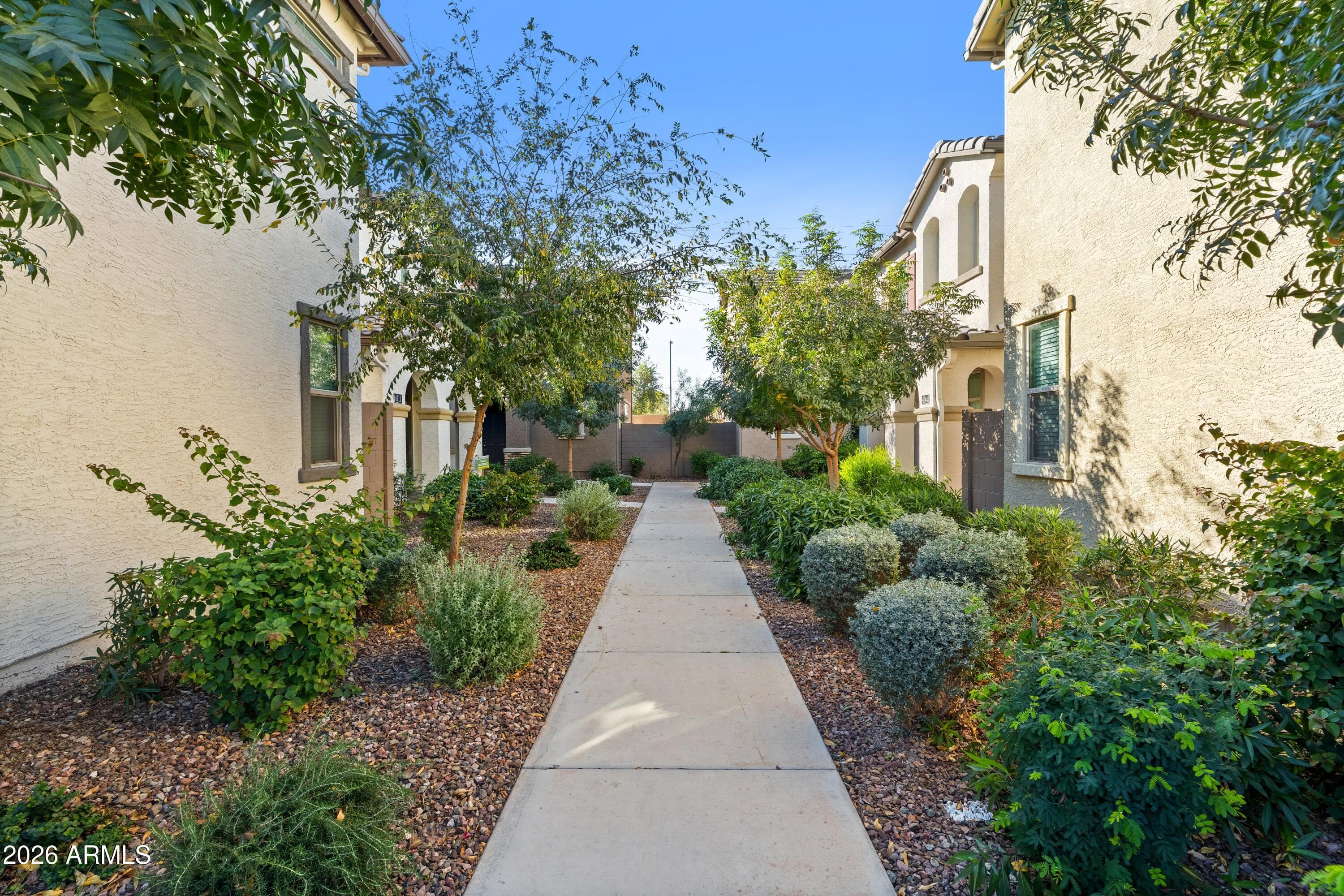 4114 S 58th Ln — photo 2