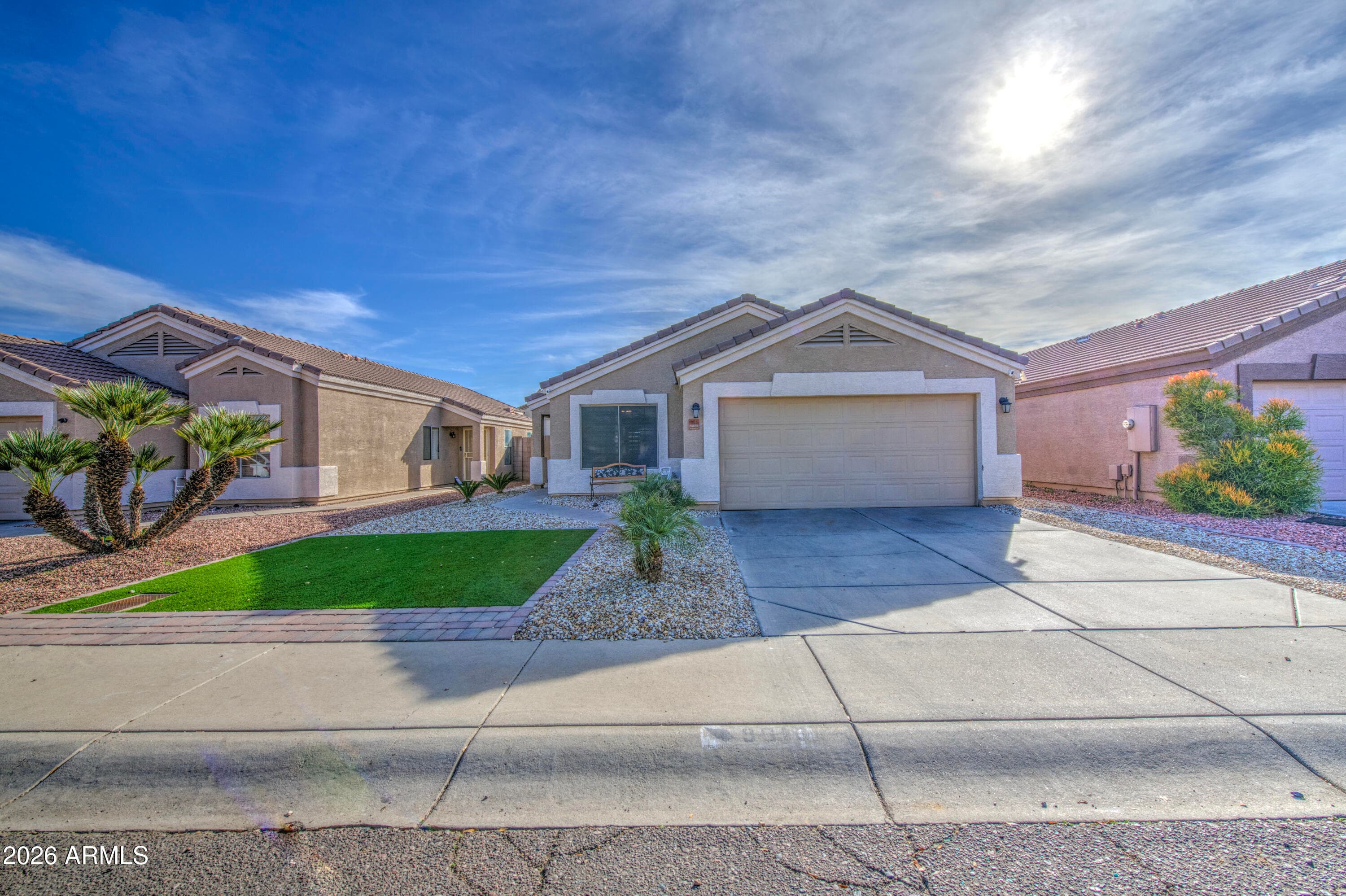 9013 W Avalon Dr — photo 2