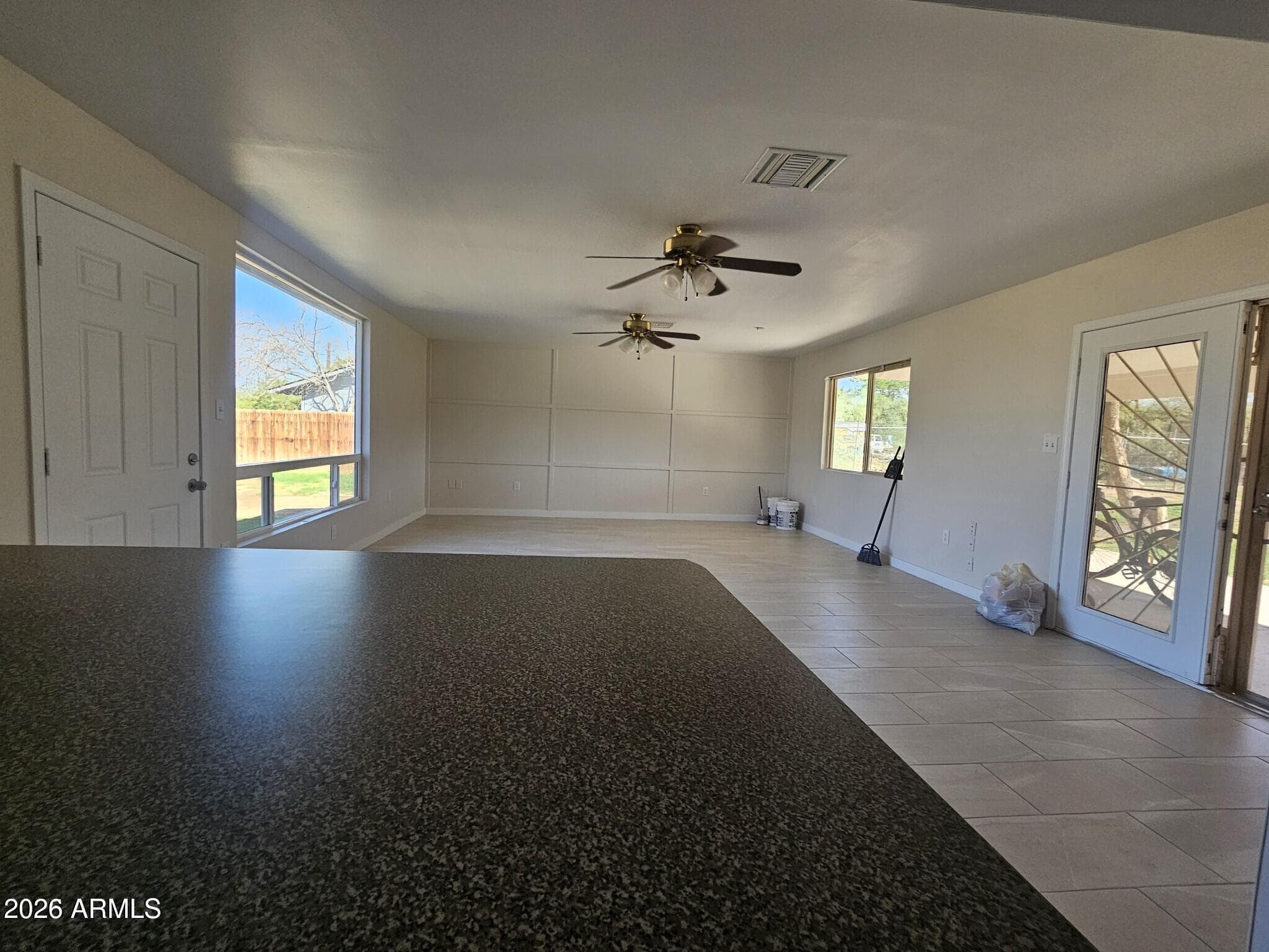 819 E Apollo Rd — photo 2