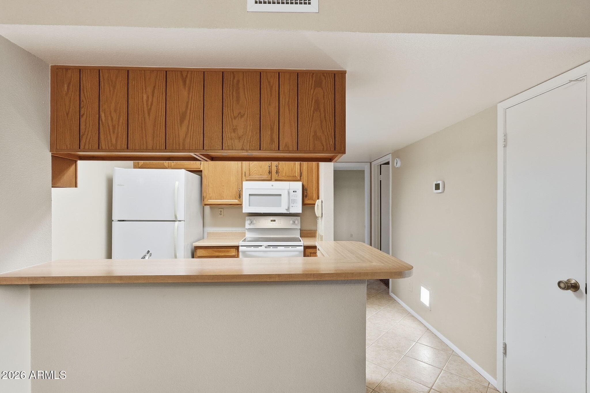 540 N MAY ST - Photo 5