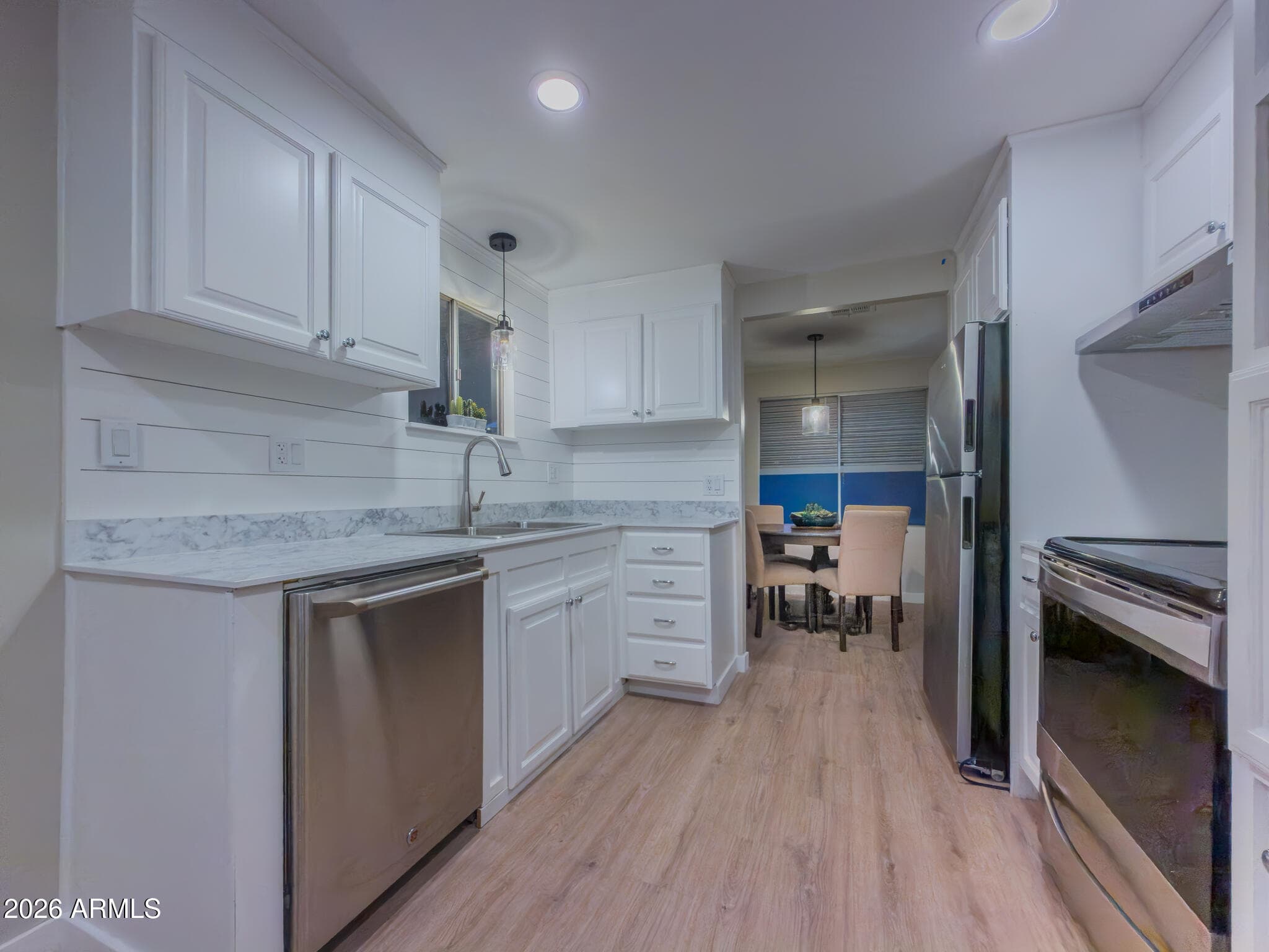 16225 N 29TH ST -- - Photo 3